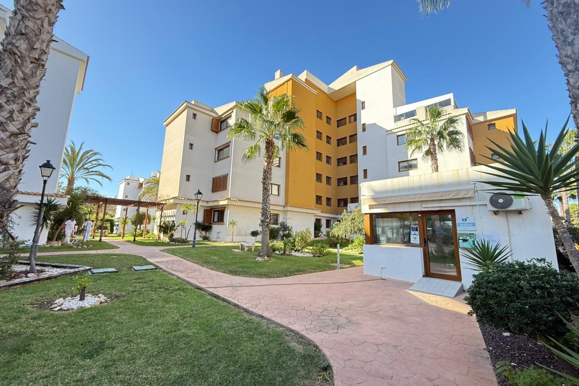 Segunda mano - Apartamento -
Torrevieja - Punta Prima