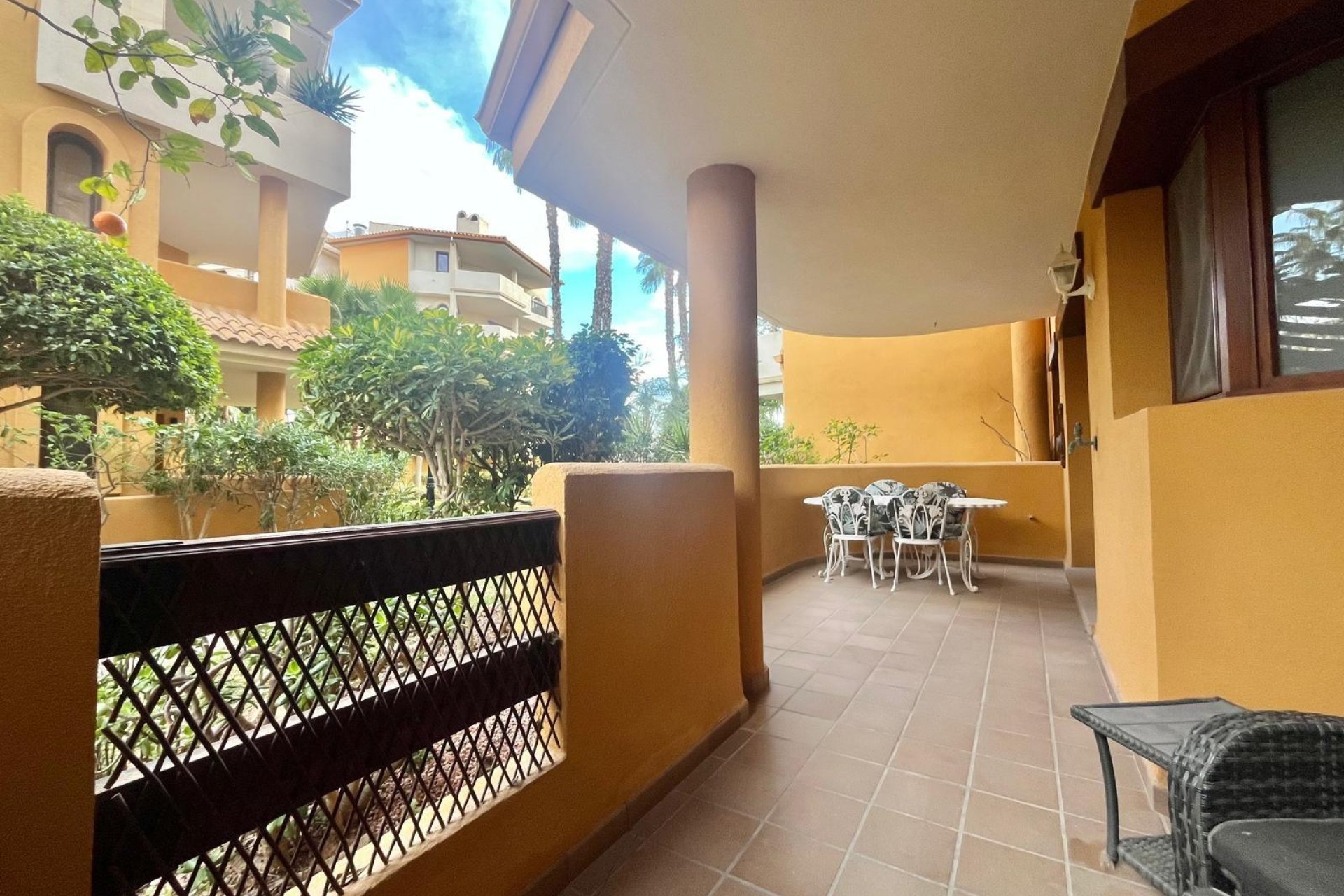 Segunda mano - Apartamento -
Torrevieja - Punta Prima