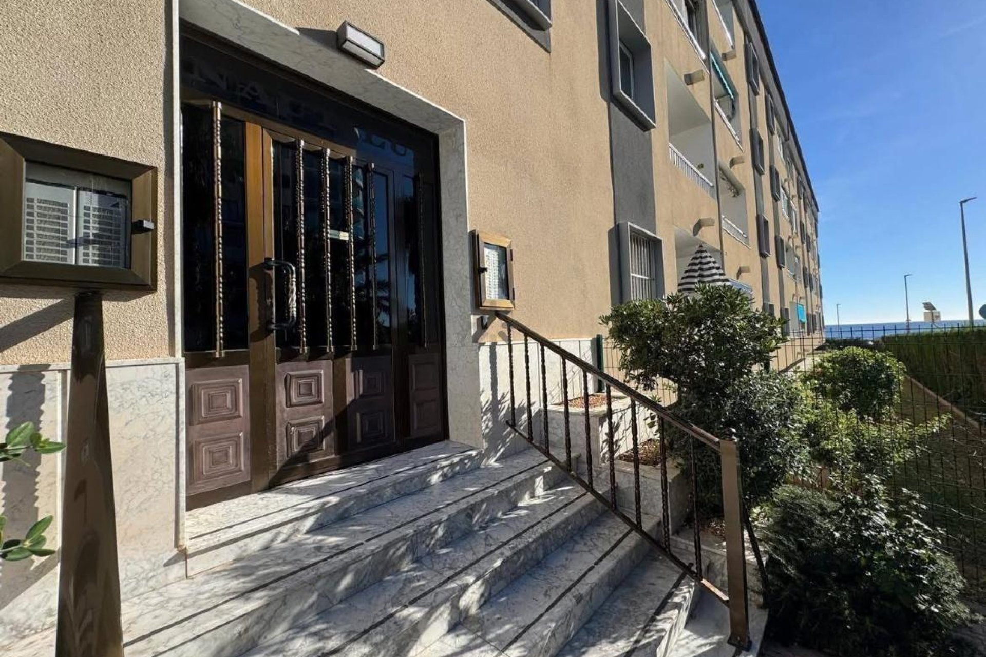 Segunda mano - Apartamento -
Torrevieja - Punta Prima