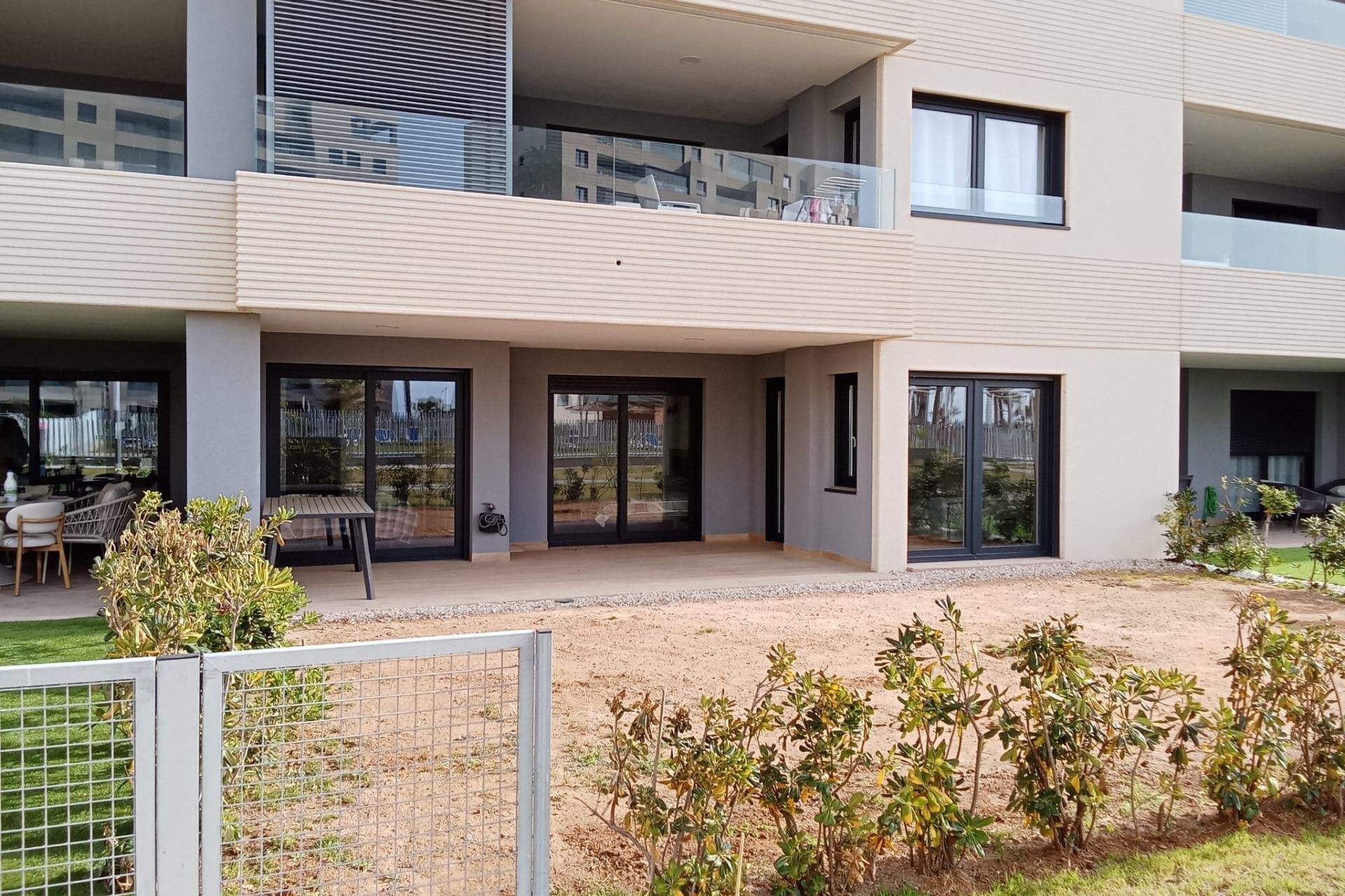 Segunda mano - Apartamento -
Torrevieja - Punta Prima