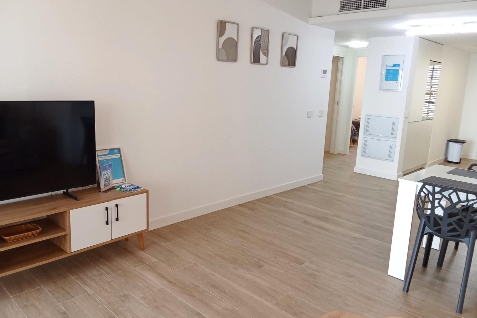 Segunda mano - Apartamento -
Torrevieja - Punta Prima