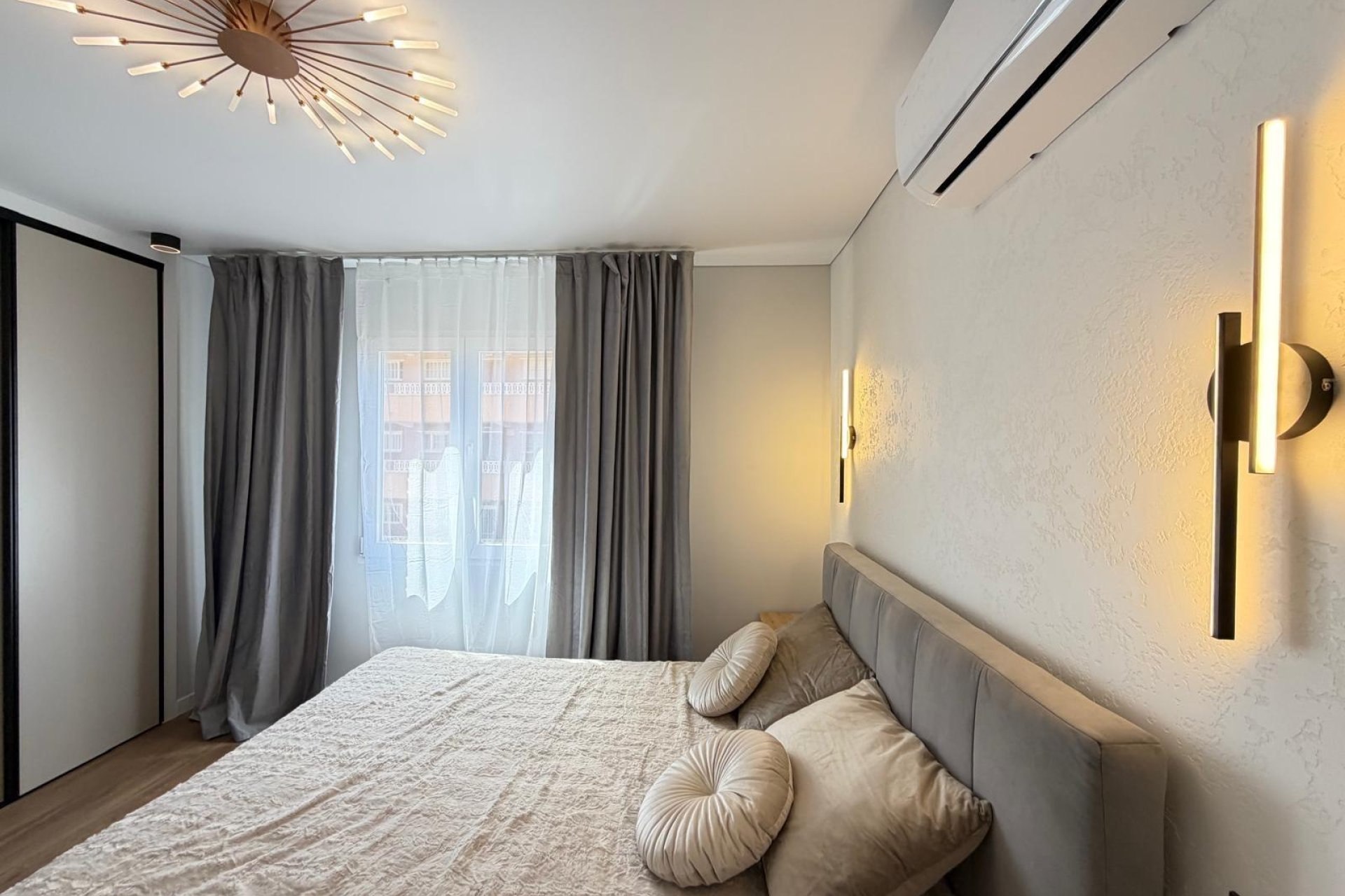 Segunda mano - Apartamento -
Torrevieja - Punta Prima