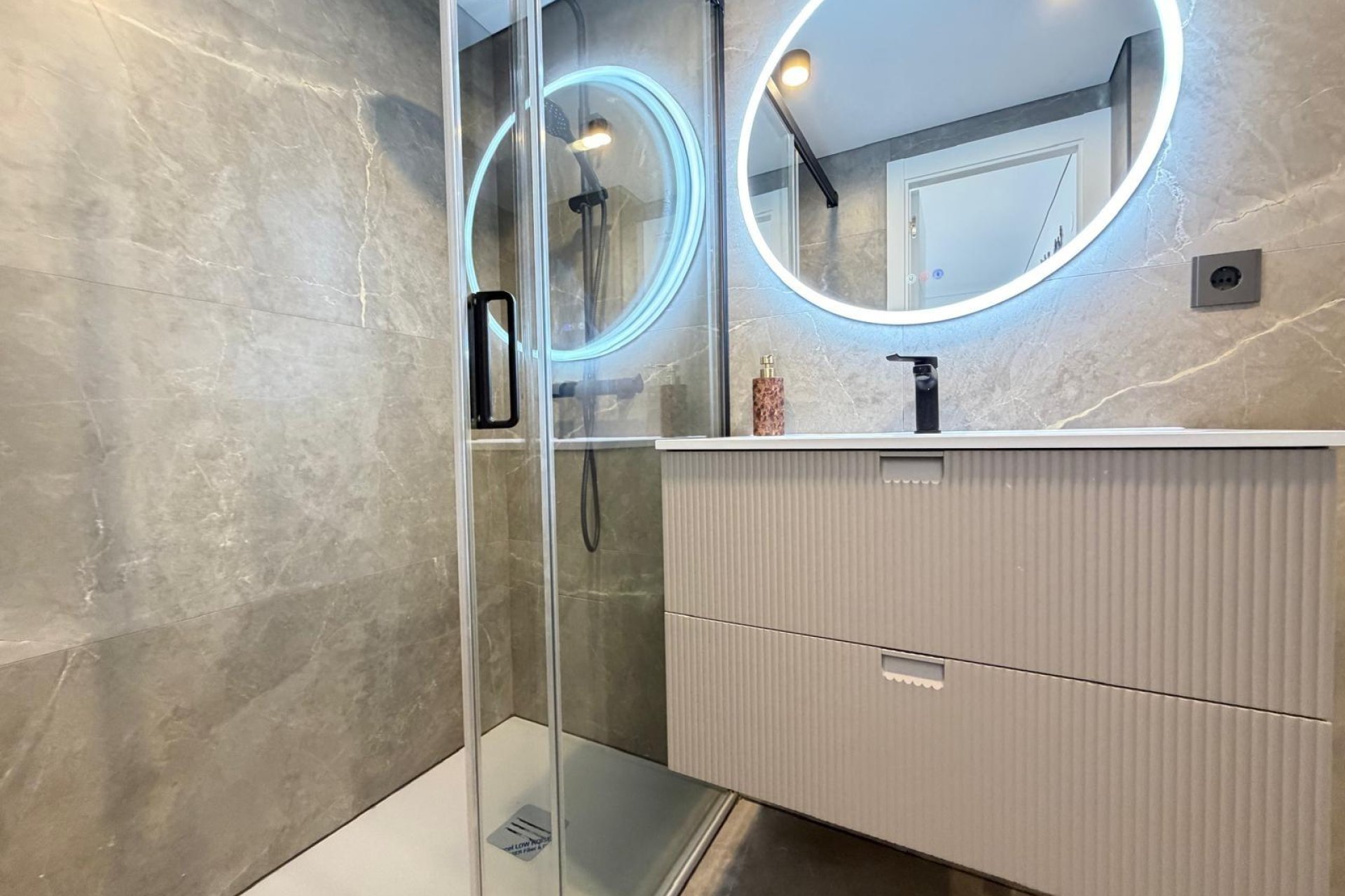 Segunda mano - Apartamento -
Torrevieja - Punta Prima