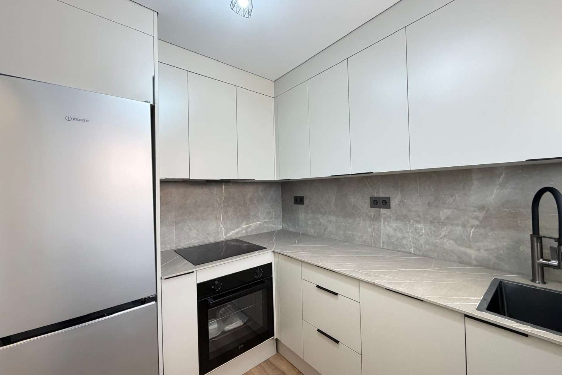 Segunda mano - Apartamento -
Torrevieja - Punta Prima