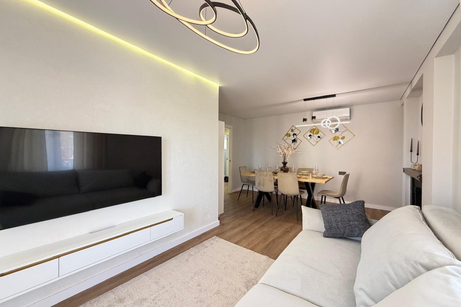 Segunda mano - Apartamento -
Torrevieja - Punta Prima