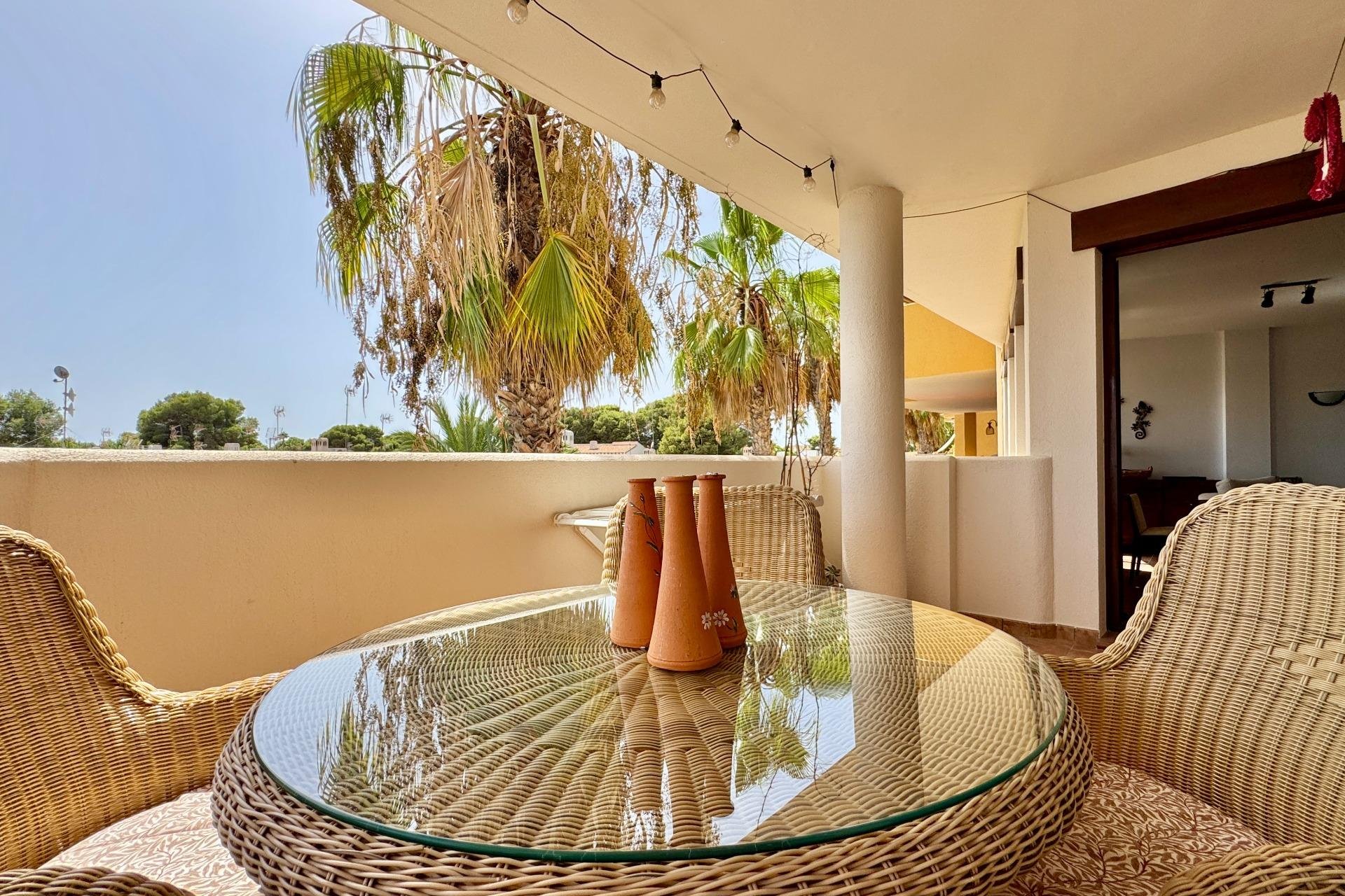Segunda mano - Apartamento -
Torrevieja - Punta Prima