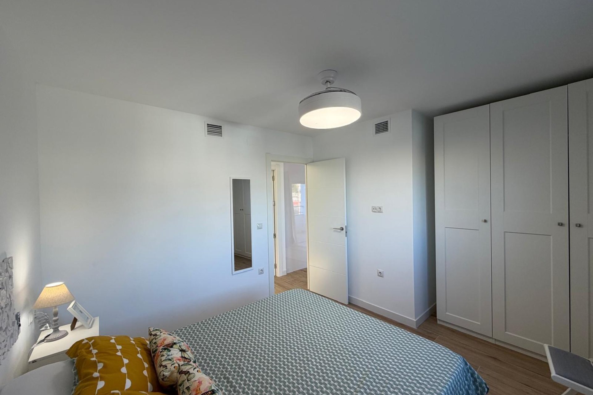 Segunda mano - Apartamento -
Torrevieja - Punta Prima