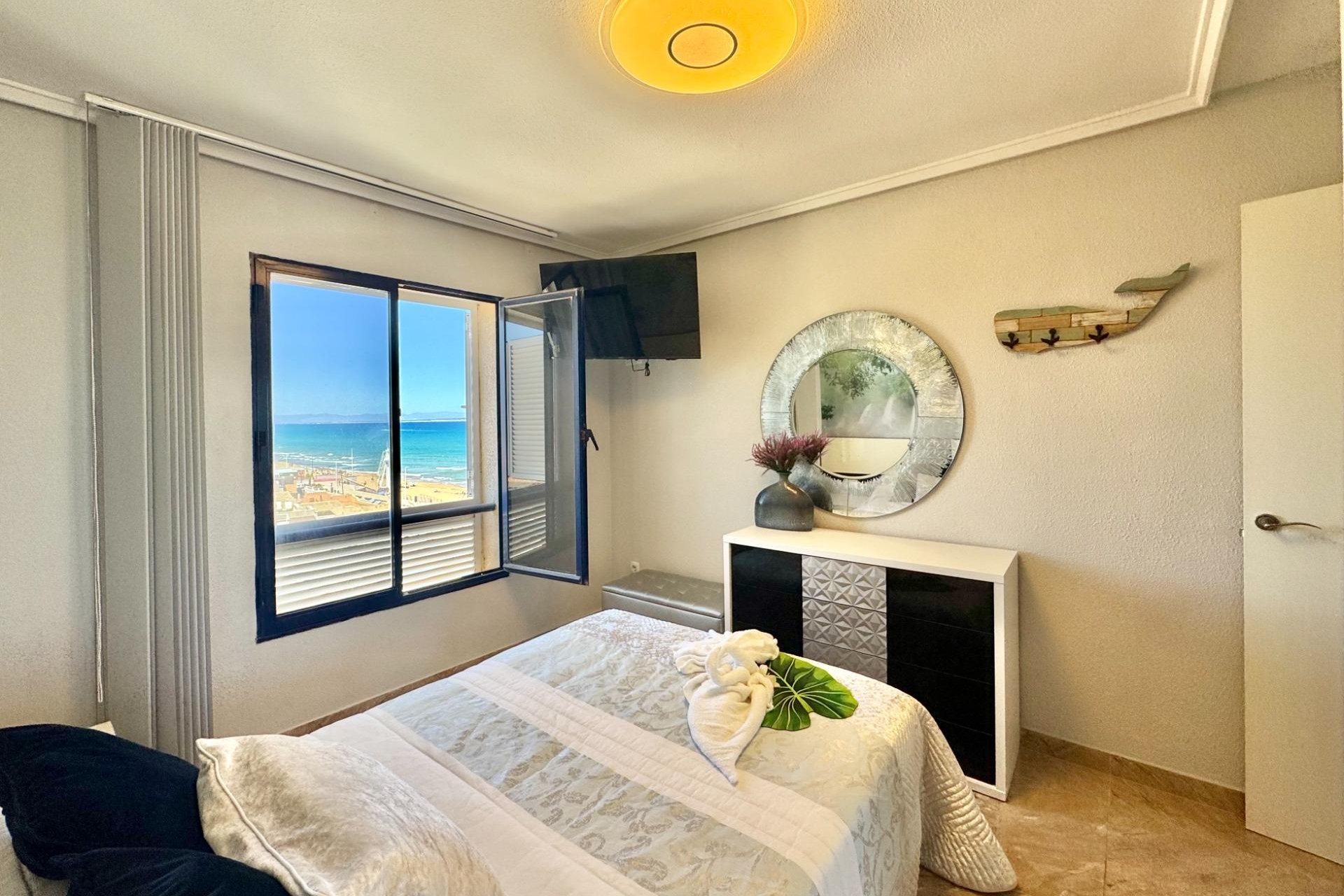 Segunda mano - Apartamento -
Torrevieja - Torre La Mata