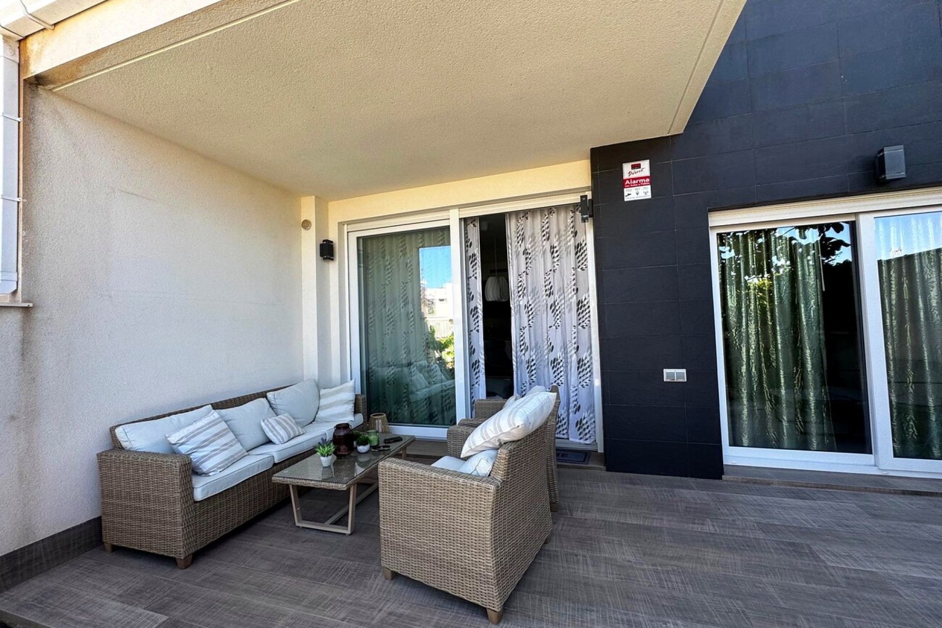Segunda mano - Apartamento -
Torrevieja - Torreta Florida