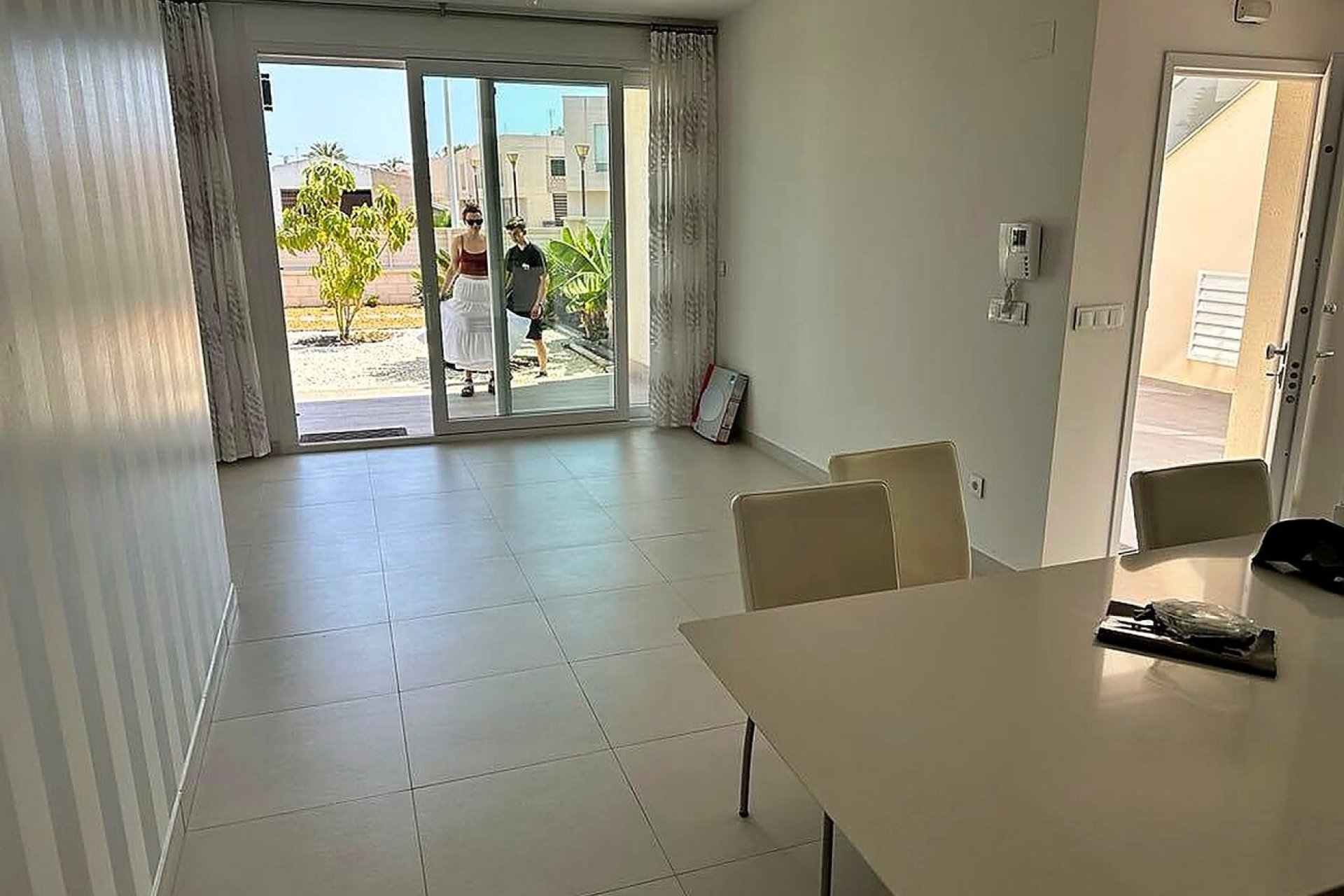 Segunda mano - Apartamento -
Torrevieja - Torreta Florida