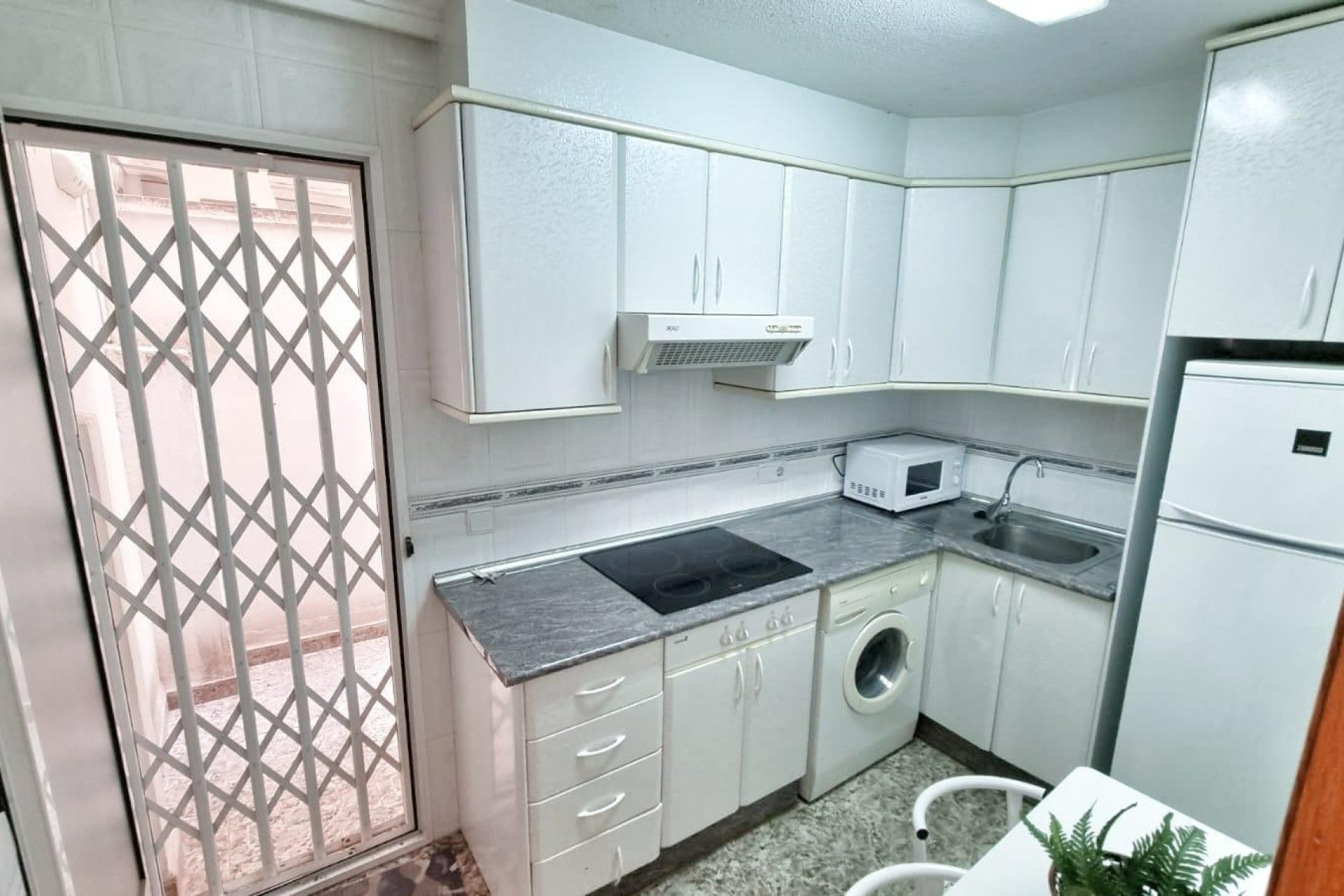 Segunda mano - Apartamento -
Torrevieja