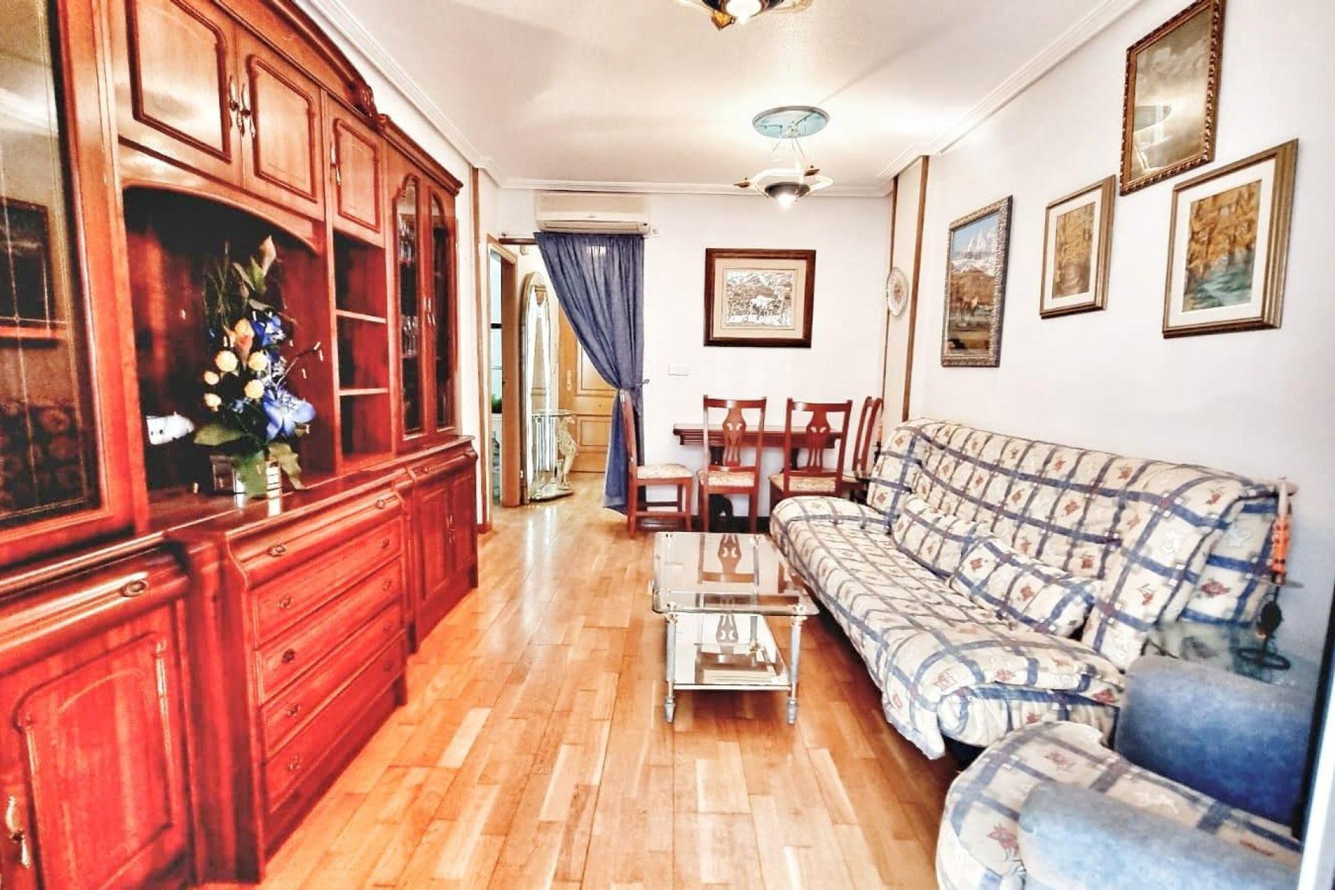 Segunda mano - Apartamento -
Torrevieja