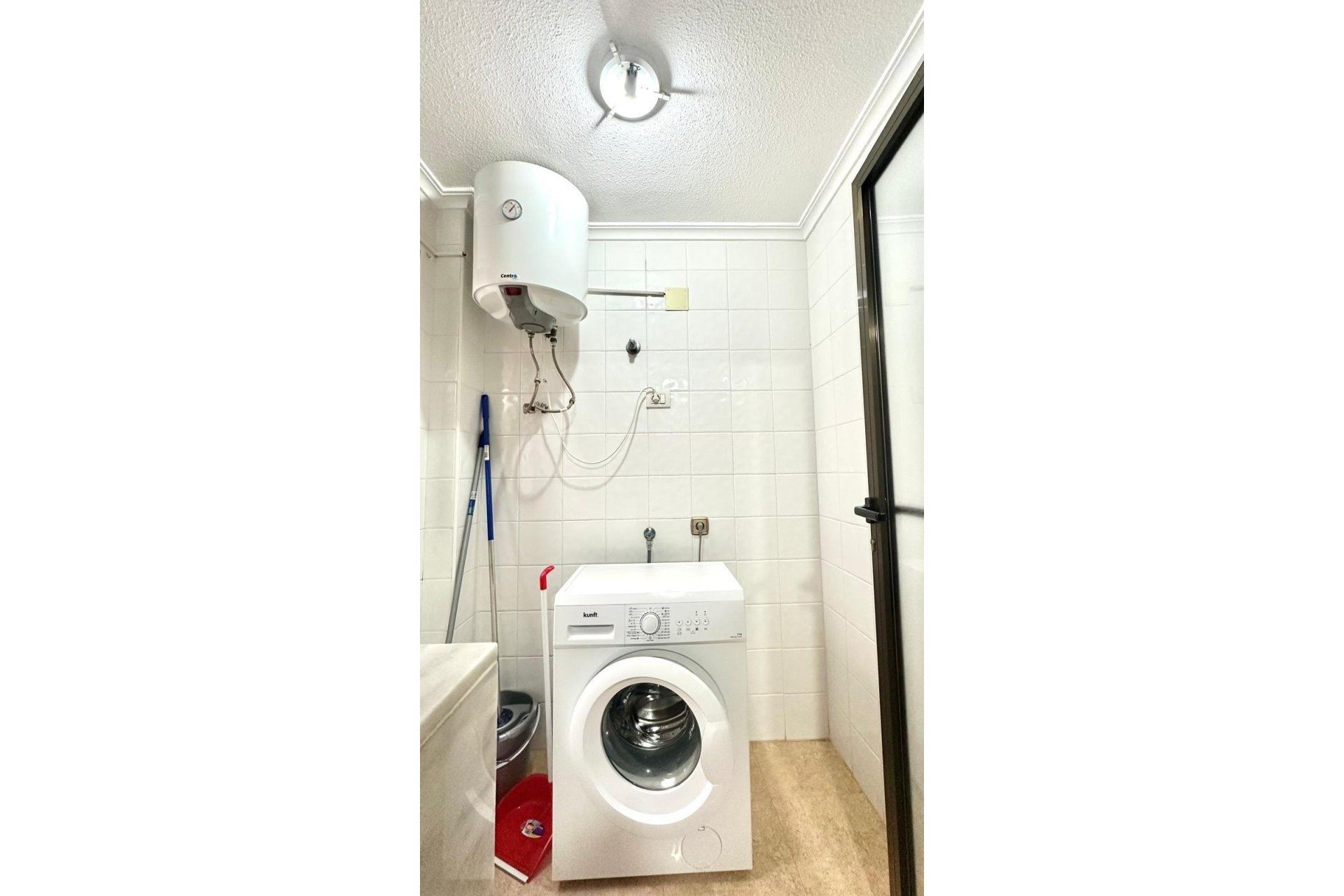 Segunda mano - Apartamento -
Torrevieja