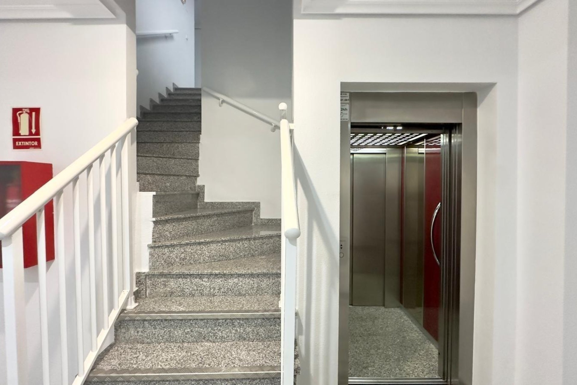 Segunda mano - Apartamento -
Torrevieja