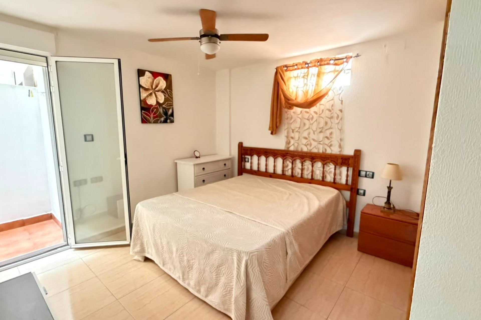 Segunda mano - Apartamento -
Torrevieja