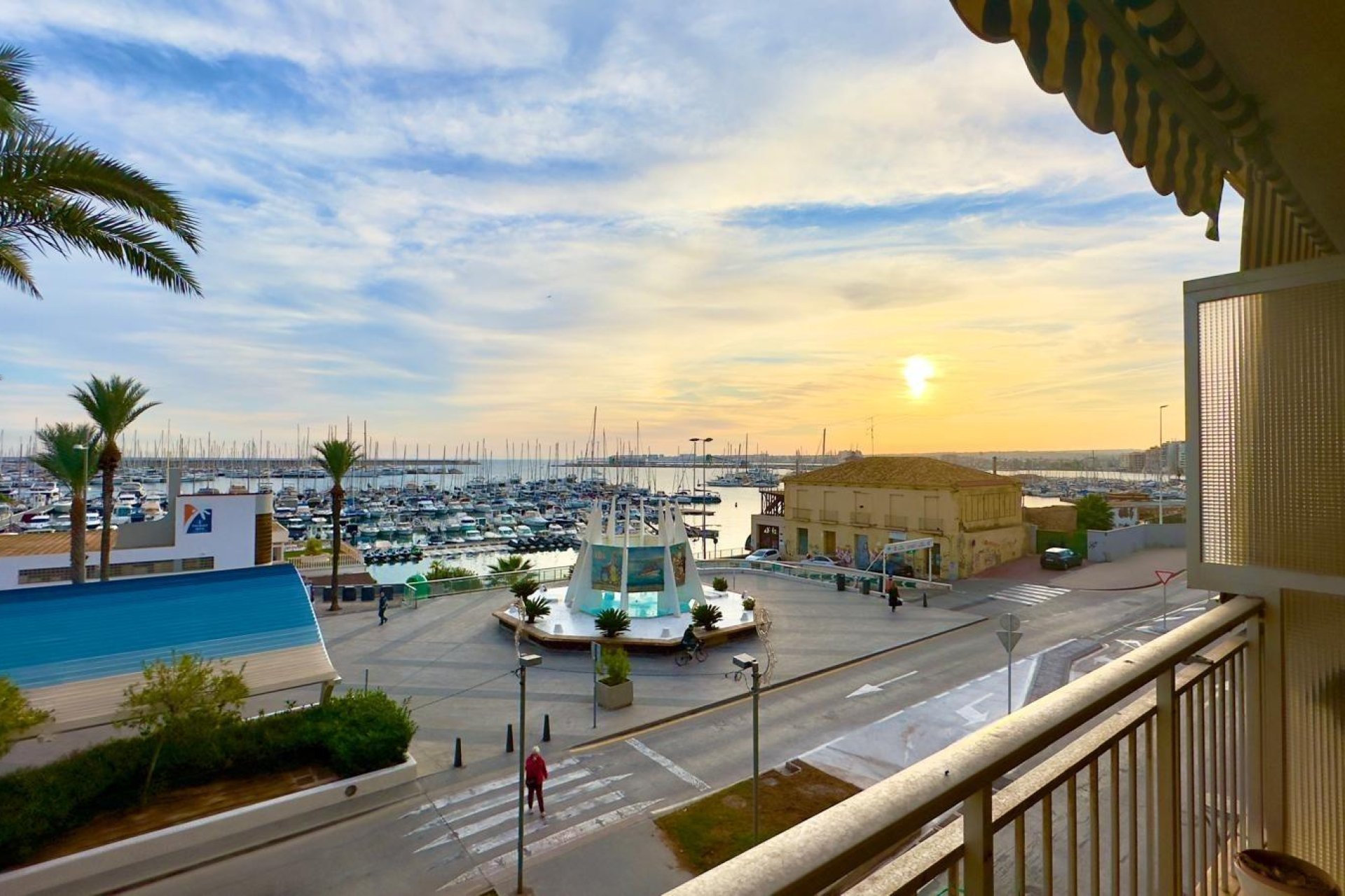 Segunda mano - Apartamento -
Torrevieja