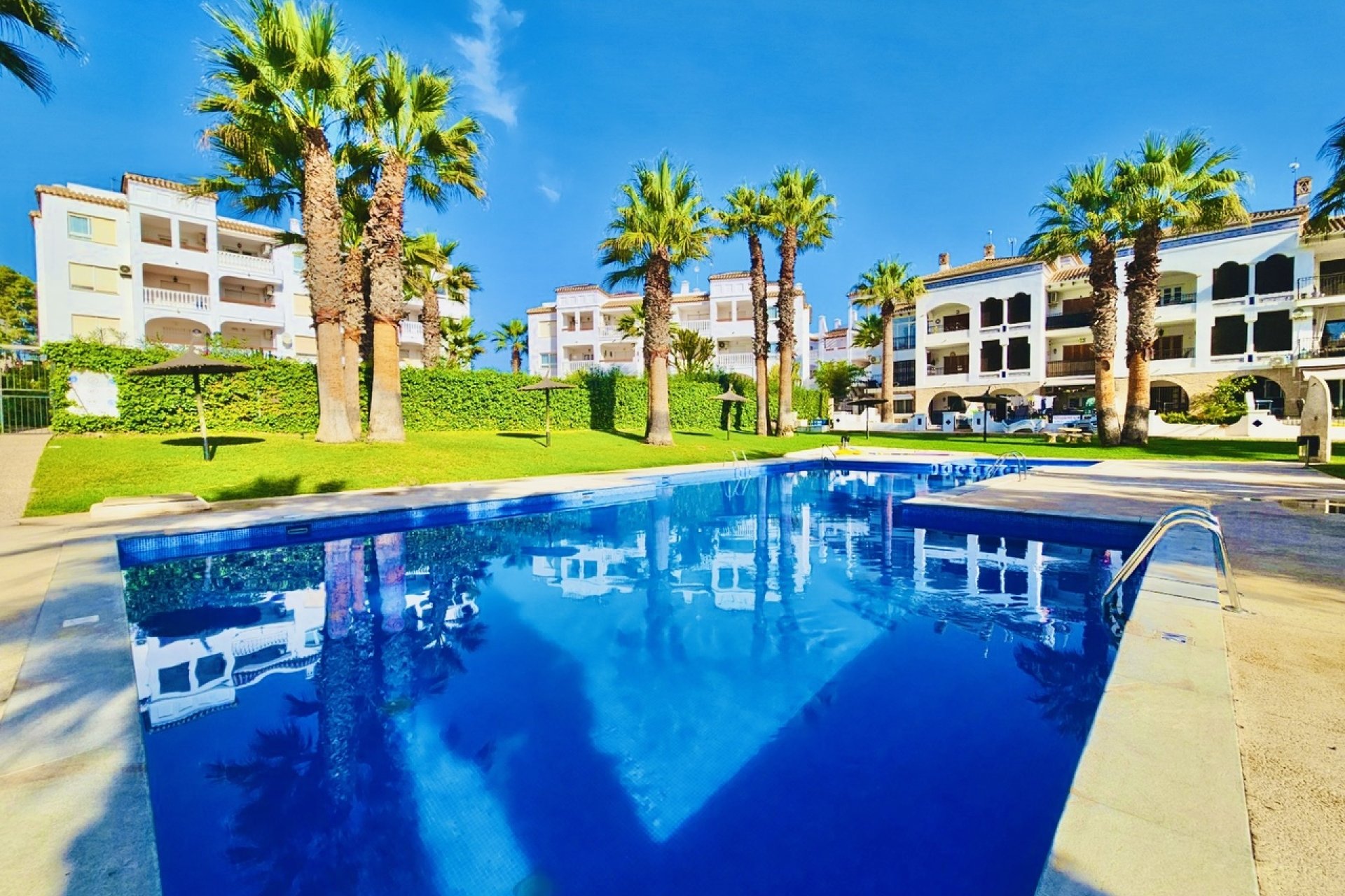 Segunda mano - Apartamento -
Villamartin - Costa Blanca