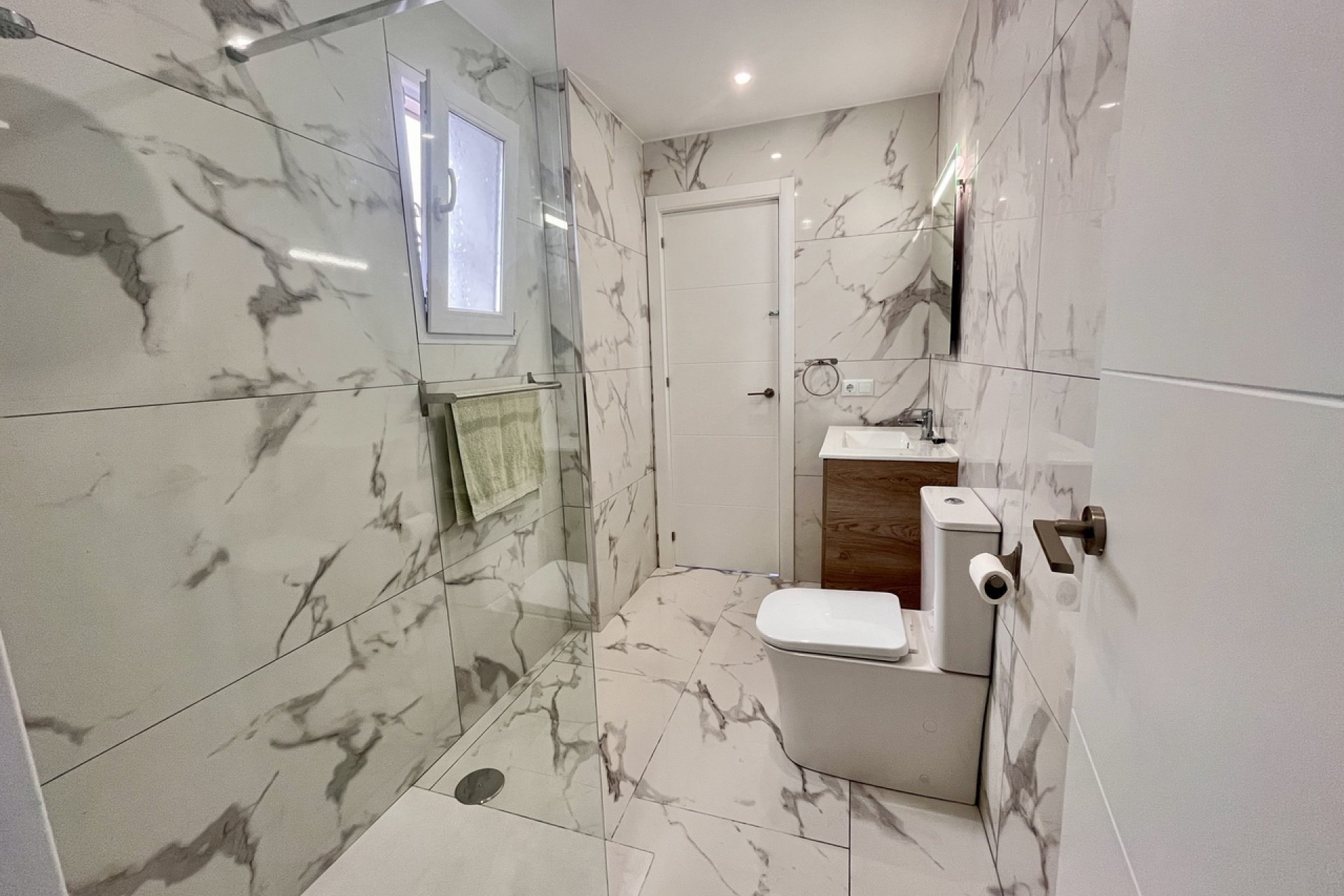Segunda mano - Apartamento -
Villamartin - Costa Blanca