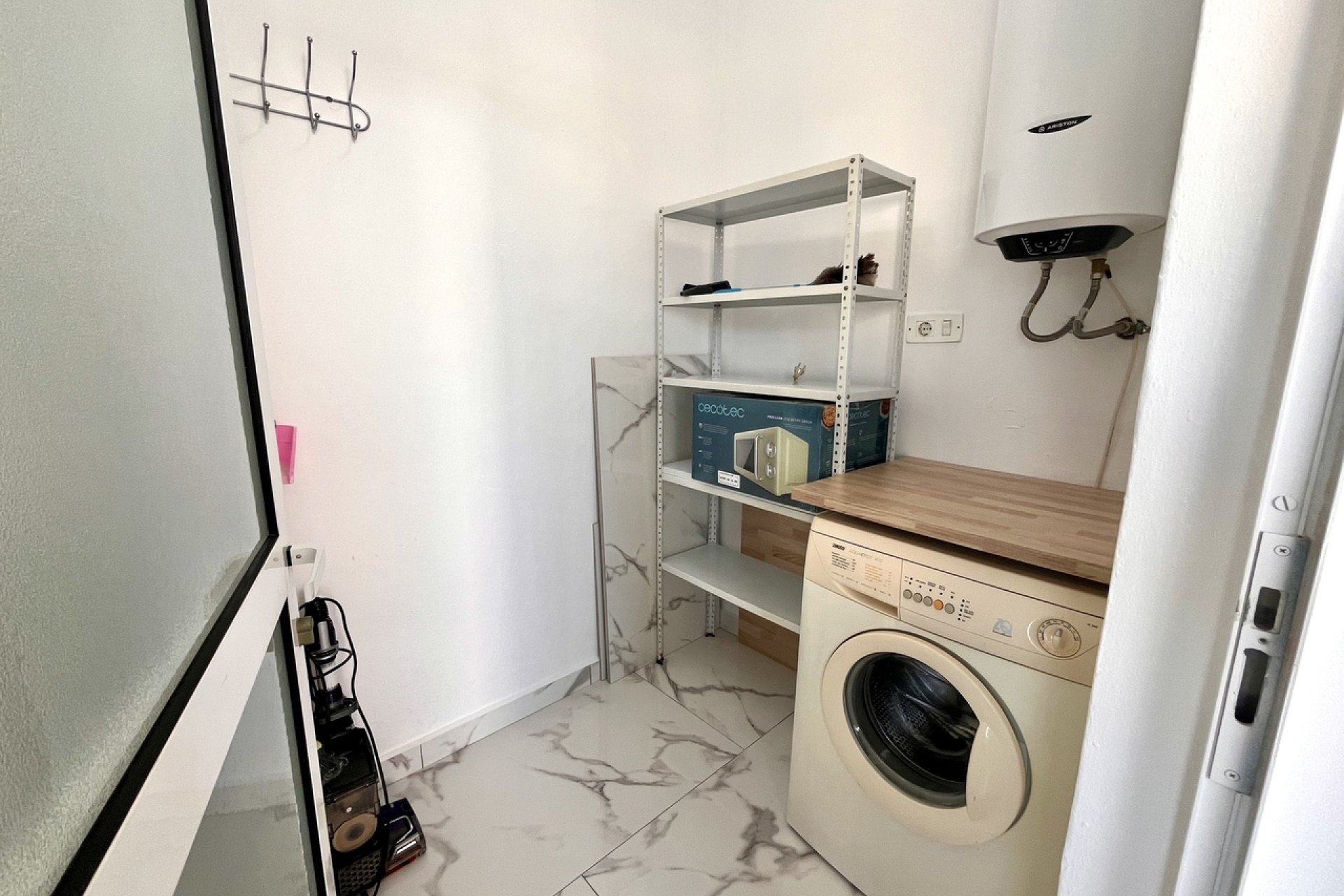 Segunda mano - Apartamento -
Villamartin - Costa Blanca