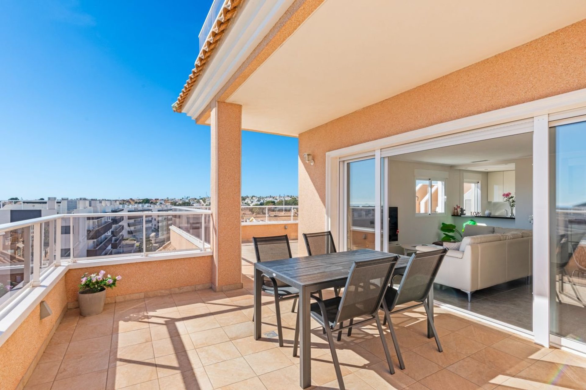 Segunda mano - Apartamento -
Villamartin - Costa Blanca
