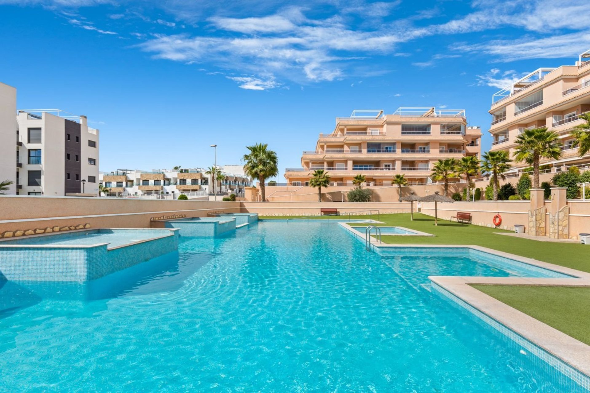 Segunda mano - Apartamento -
Villamartin - Costa Blanca