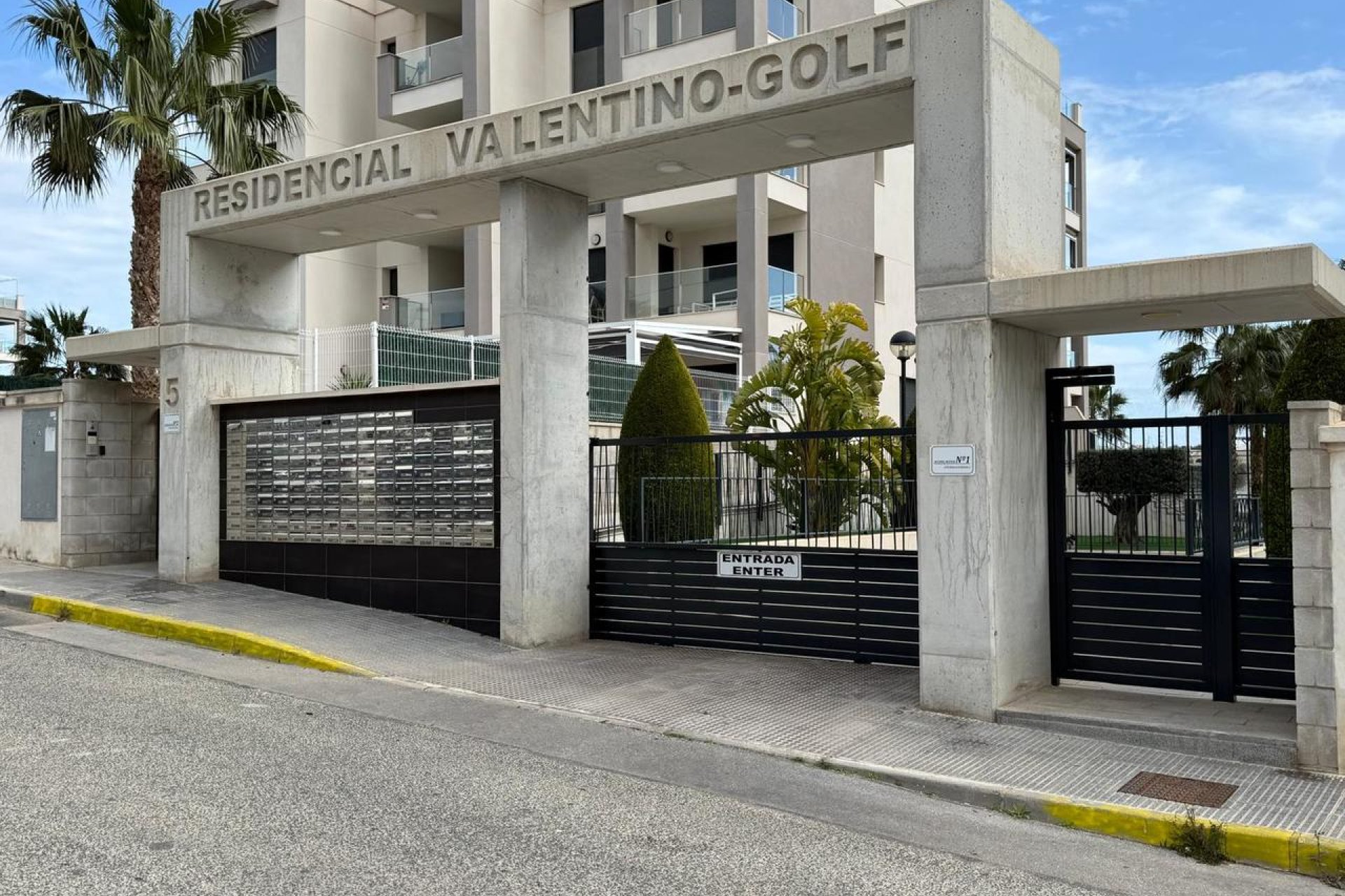 Segunda mano - Apartamento -
Villamartin - Costa Blanca