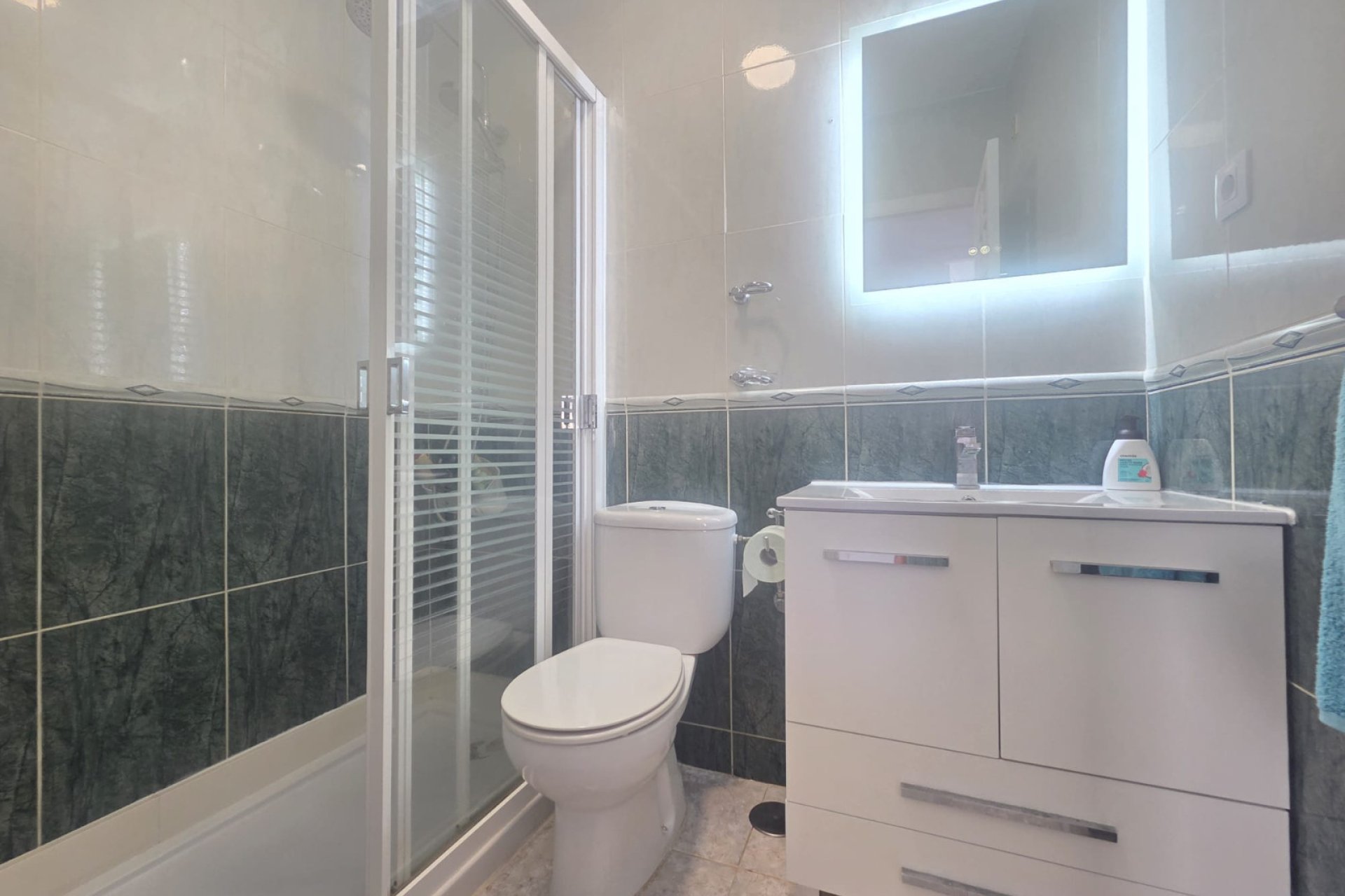 Segunda mano - Apartamento -
Villamartin - Costa Blanca
