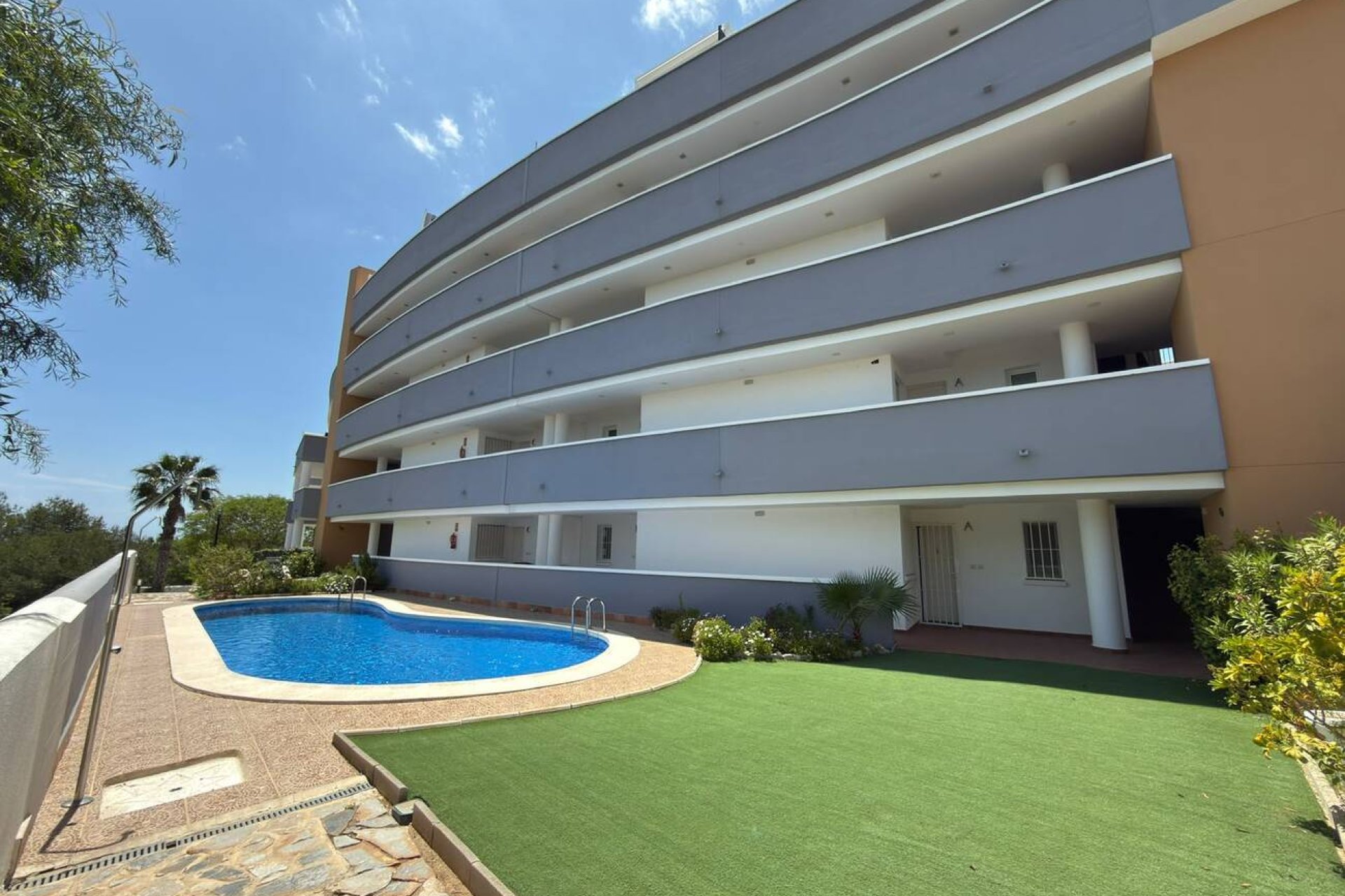 Segunda mano - Apartamento -
Villamartin - Costa Blanca