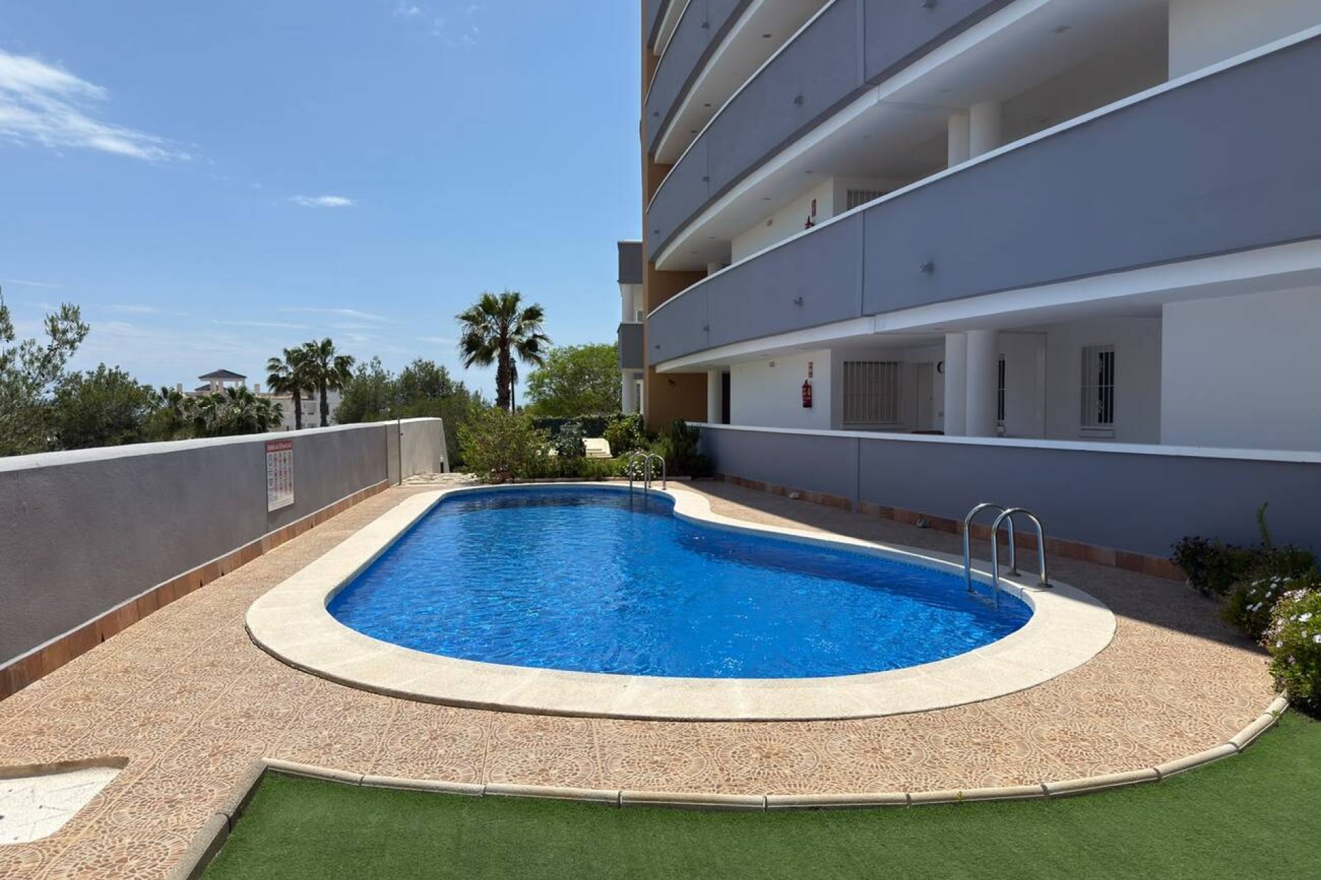 Segunda mano - Apartamento -
Villamartin - Costa Blanca