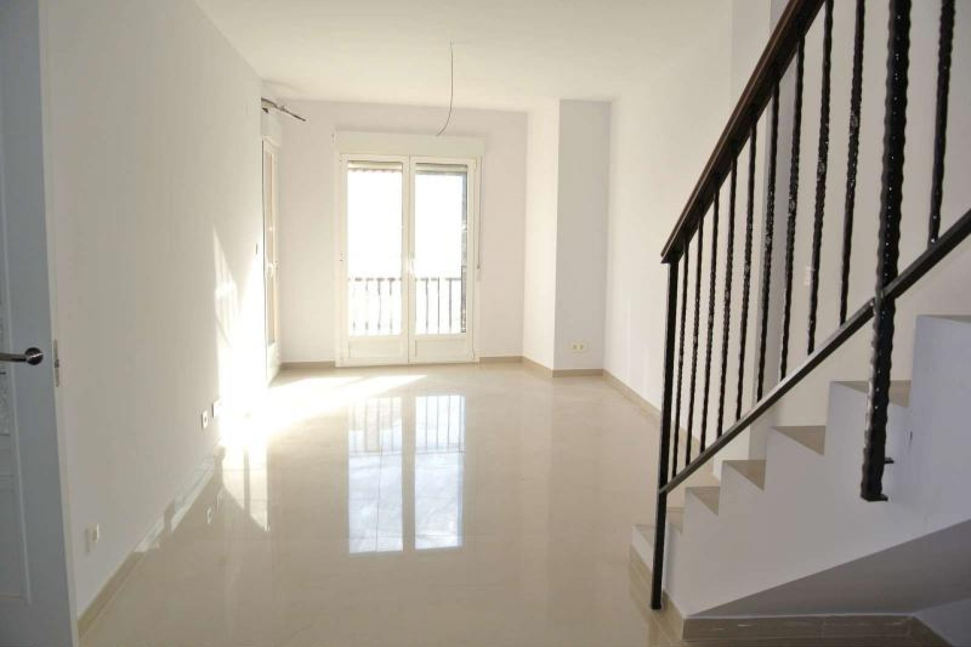 Segunda mano - Apartamento -
Villena - Inland