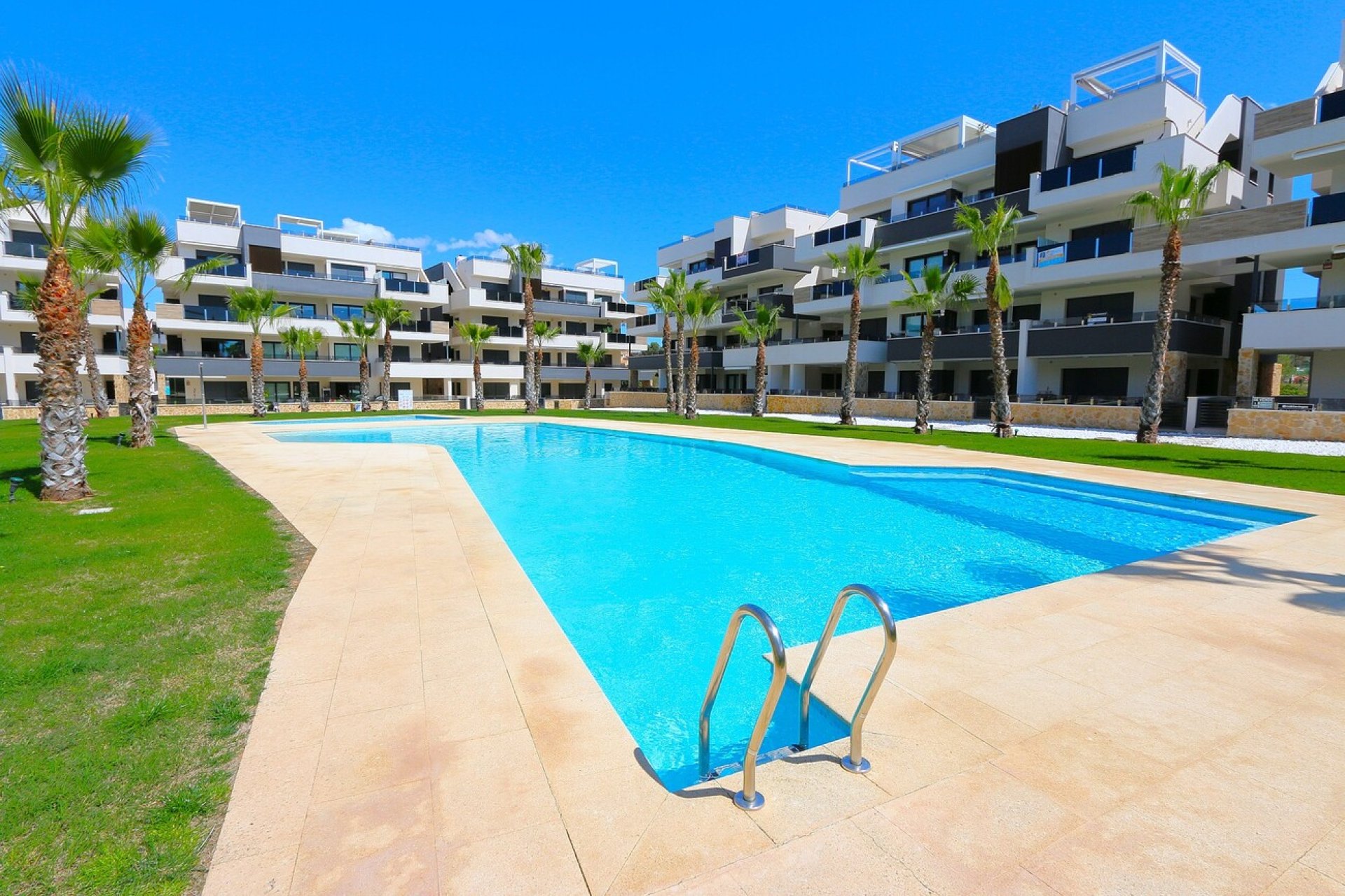 Segunda mano - Ático -
Los Almendros (Orihuela-Costa) - Costa Blanca