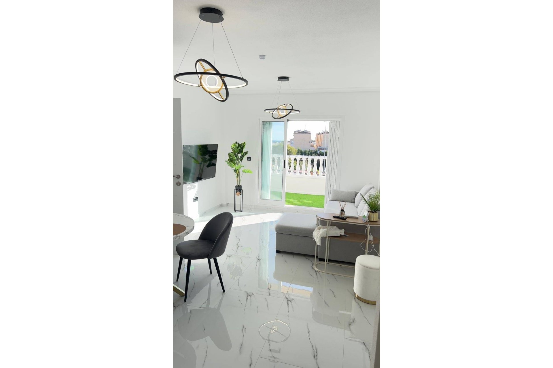 Segunda mano - Ático -
Orihuela Costa - La Zenia