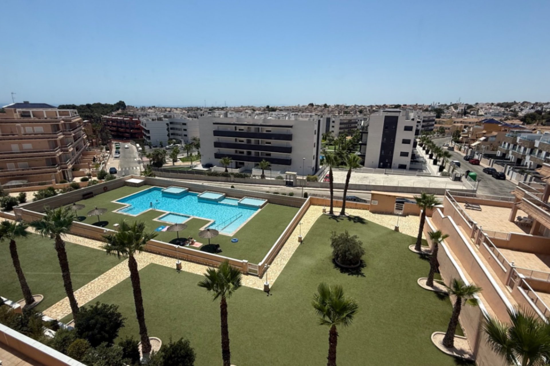 Segunda mano - Ático -
Orihuela - Inland