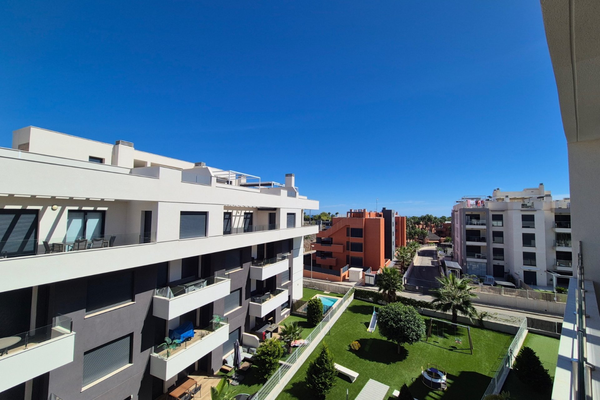 Segunda mano - Ático -
Orihuela - Inland