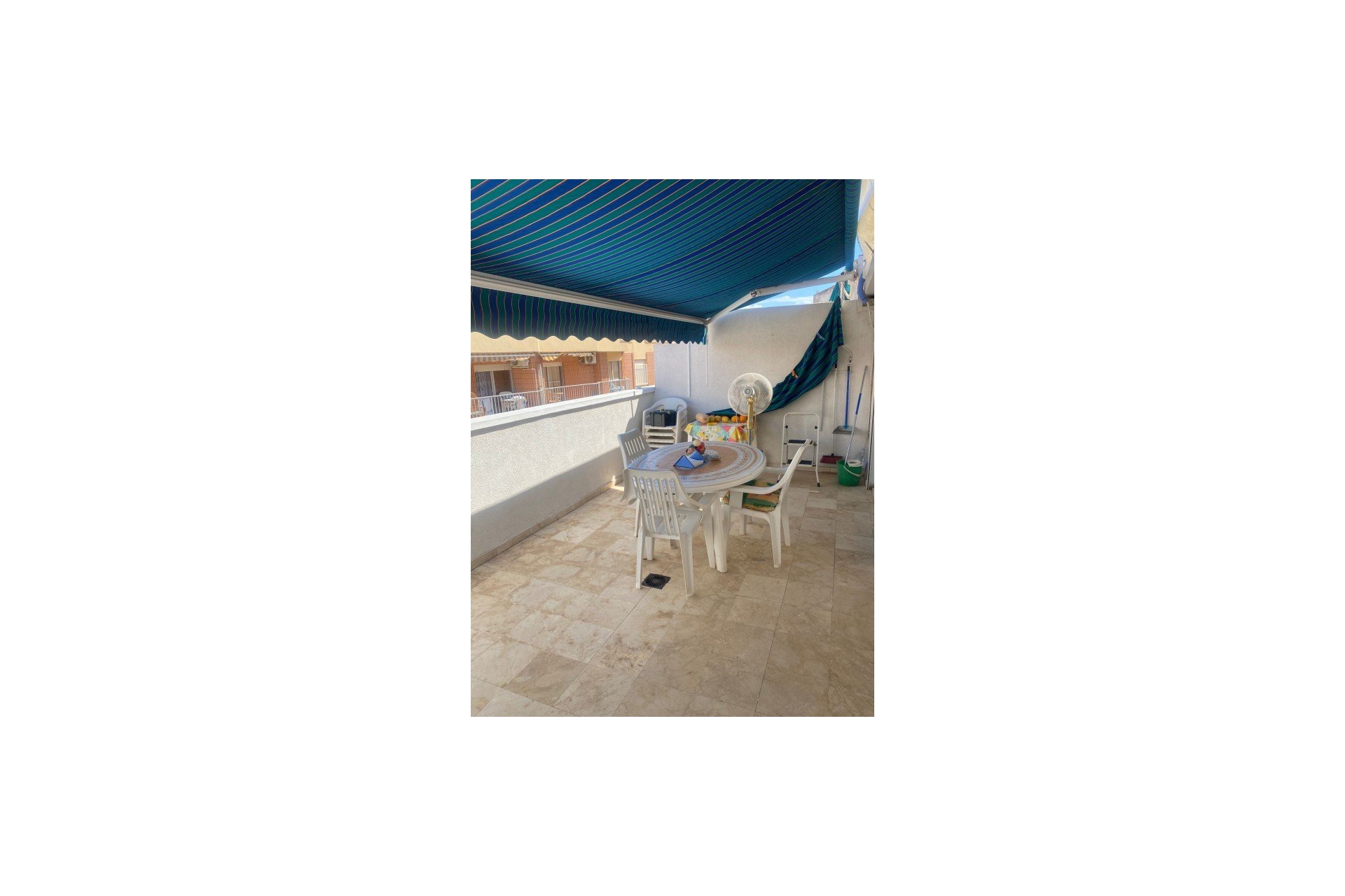 Segunda mano - Ático -
Playa De Los Locos - Costa Blanca