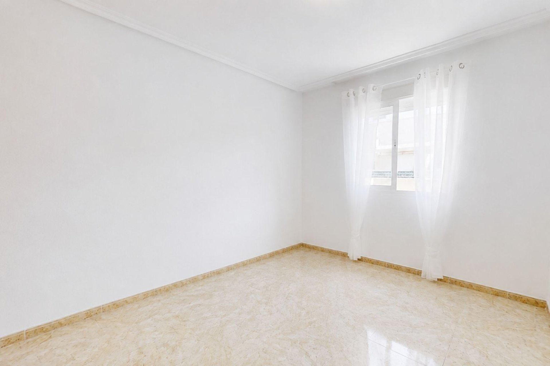 Segunda mano - Ático -
Torrevieja - El Molino