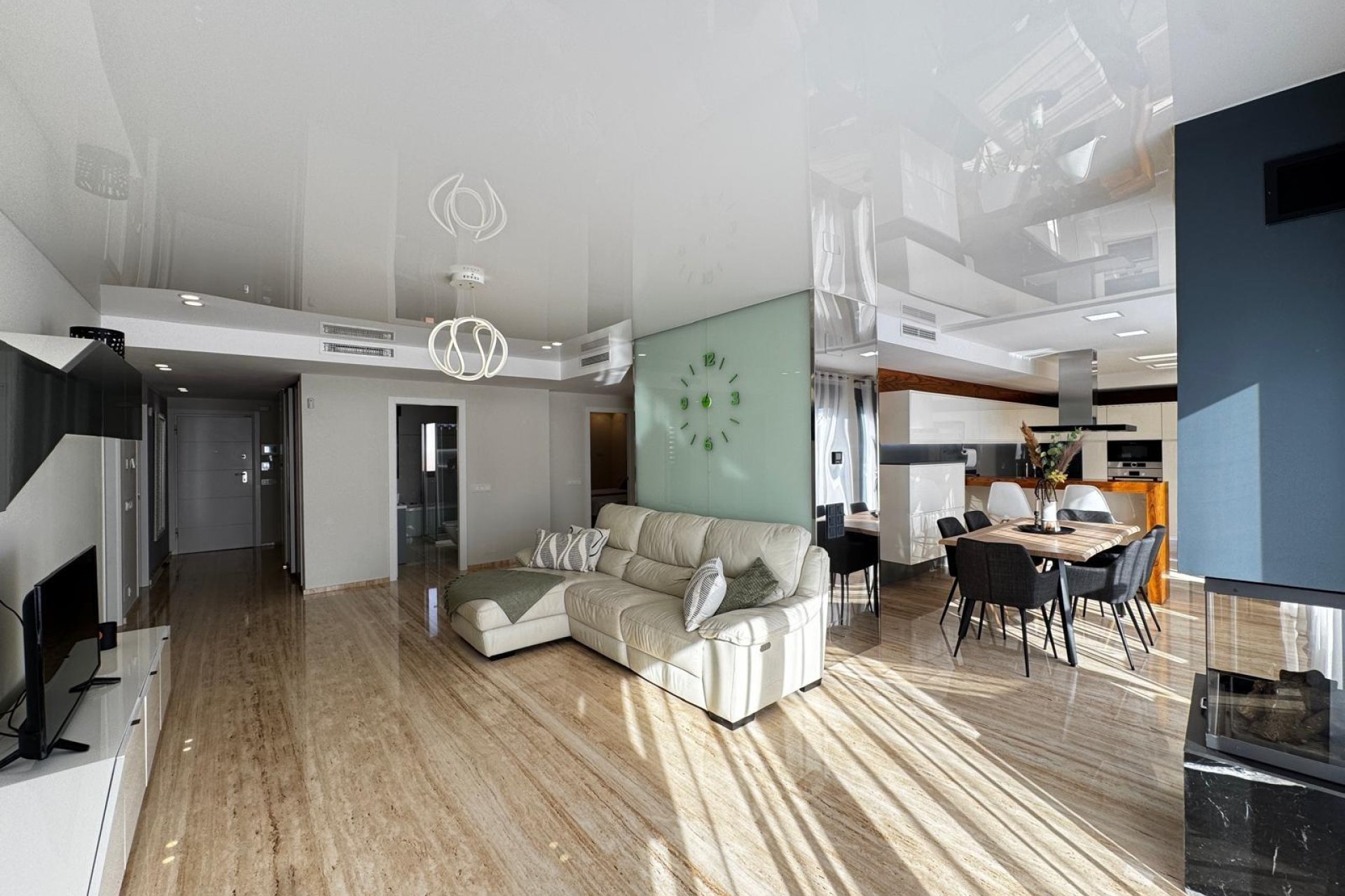 Segunda mano - Ático -
Torrevieja - Estacion De Autobuses