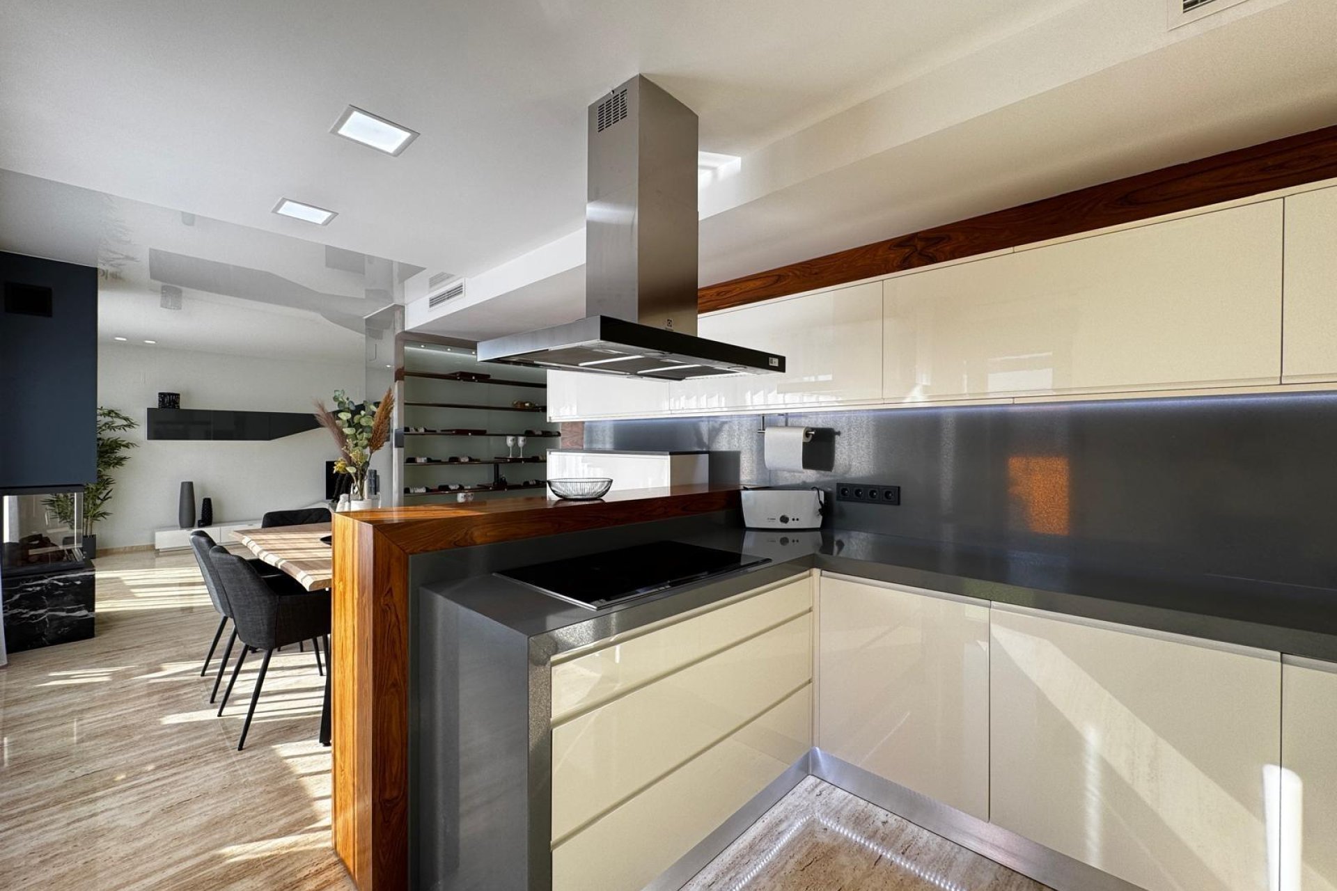 Segunda mano - Ático -
Torrevieja - Estacion De Autobuses