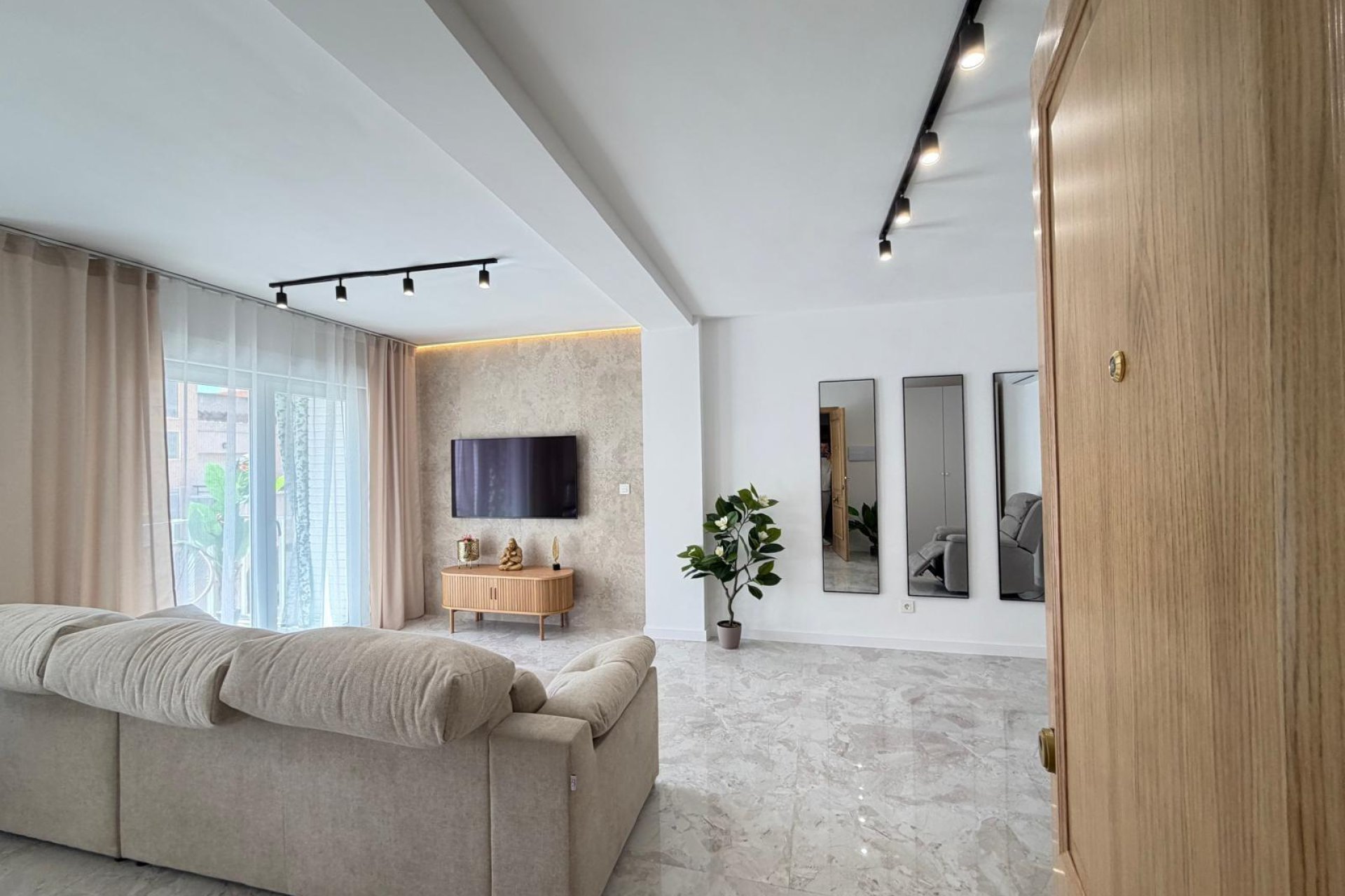 Segunda mano - Ático -
Torrevieja - Estacion De Autobuses