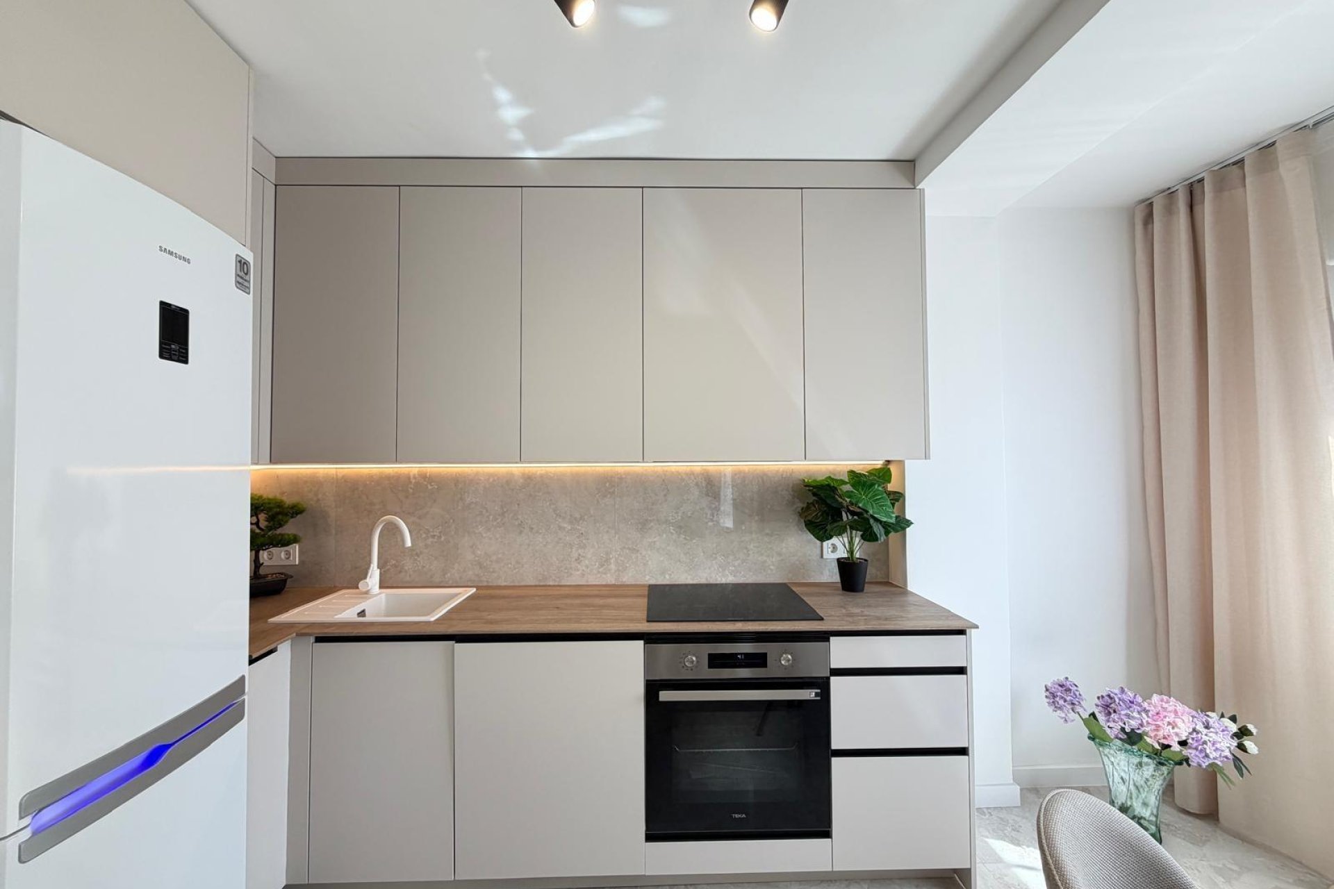 Segunda mano - Ático -
Torrevieja - Estacion De Autobuses