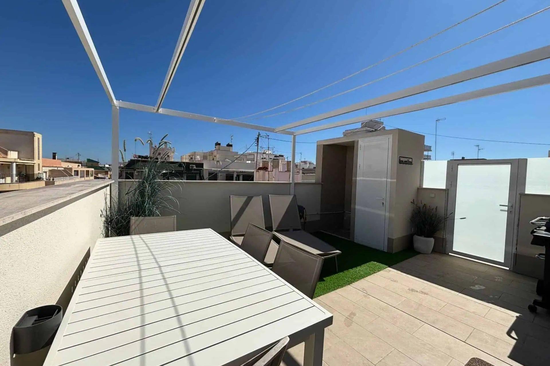 Segunda mano - Ático -
Torrevieja - Las Piscinas Naturales