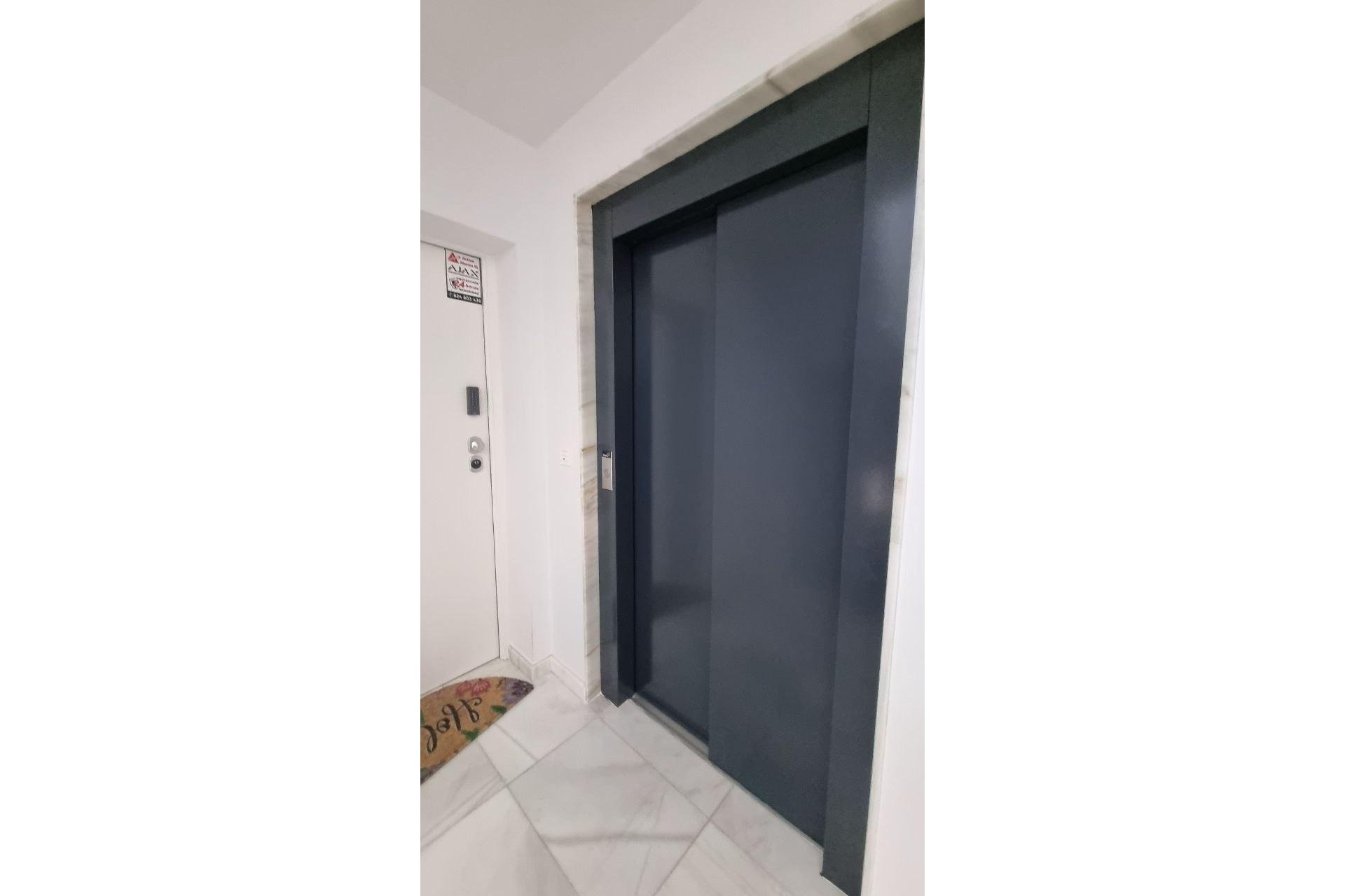 Segunda mano - Ático -
Torrevieja - Playa del Cura
