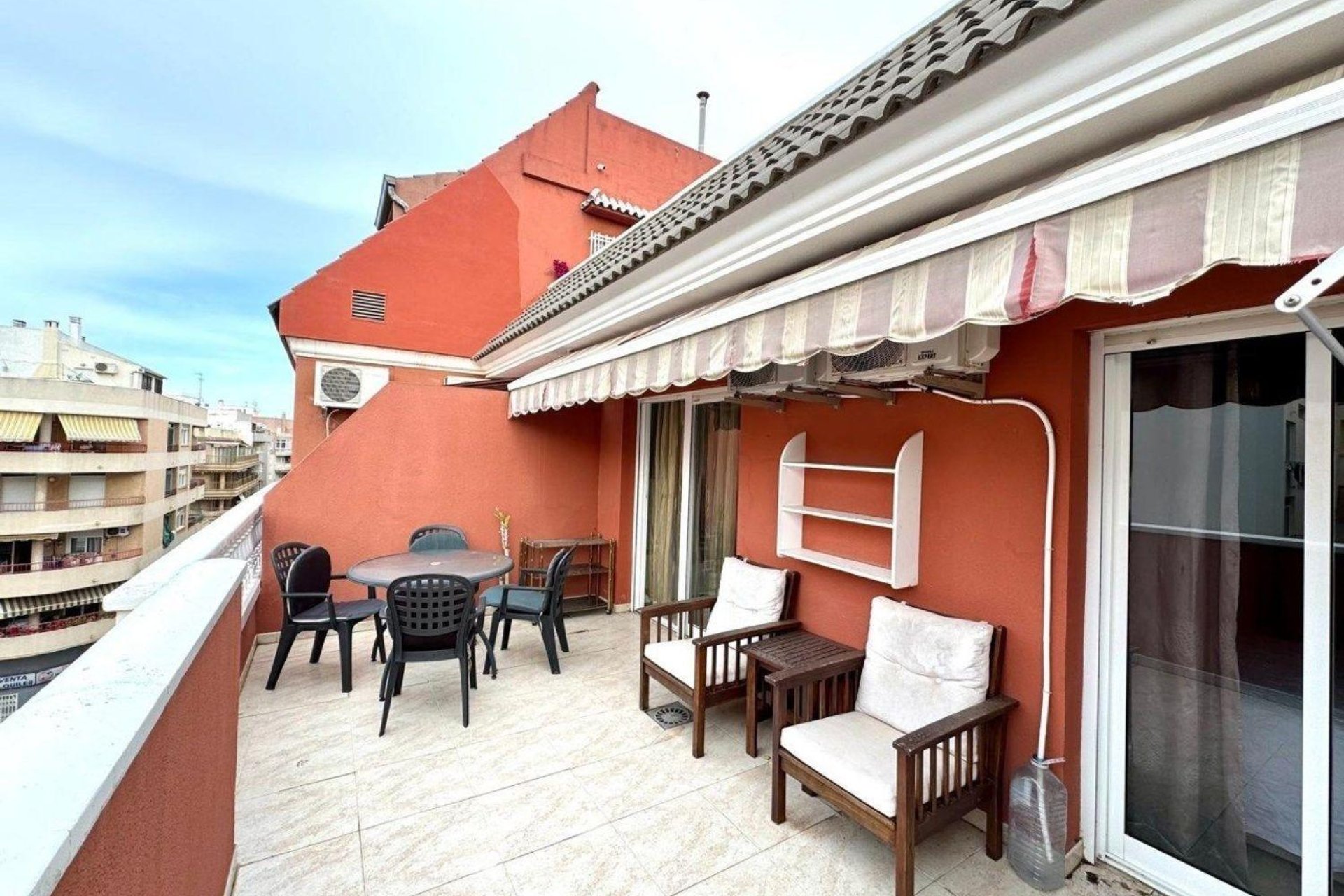 Segunda mano - Ático -
Torrevieja