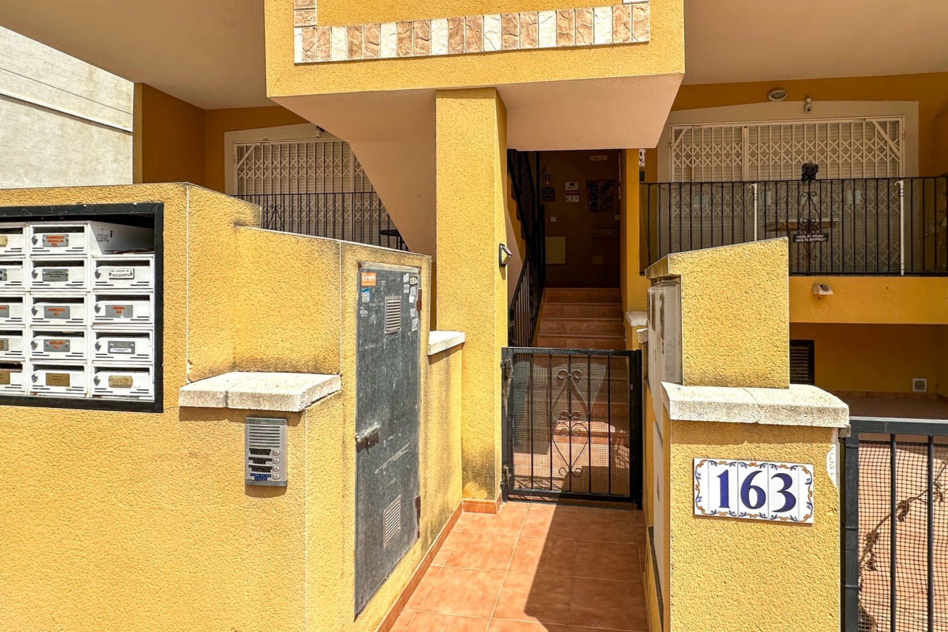Segunda mano - Bungalow -
Daya Nueva - Costa Blanca