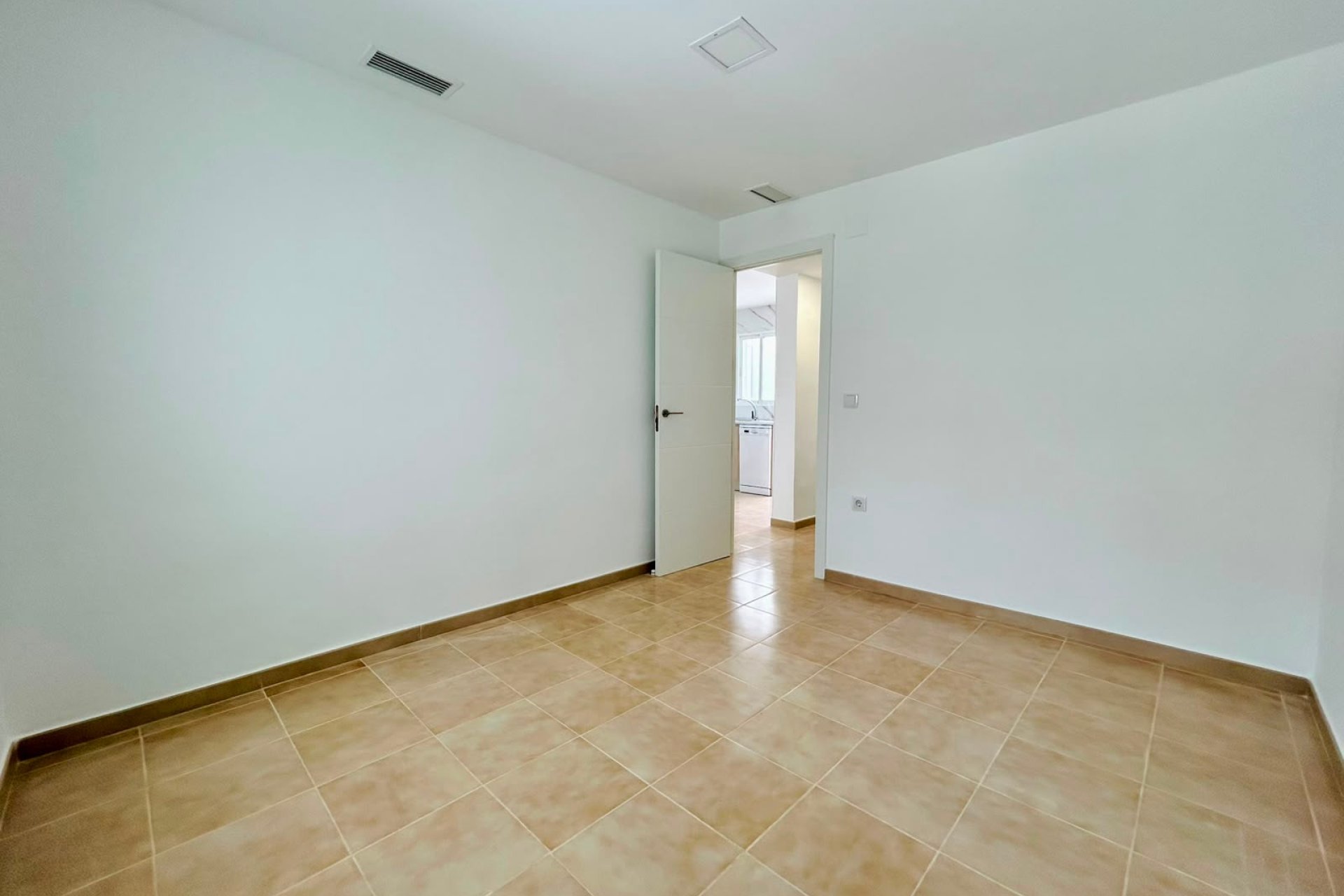 Segunda mano - Bungalow -
La Siesta - Costa Blanca