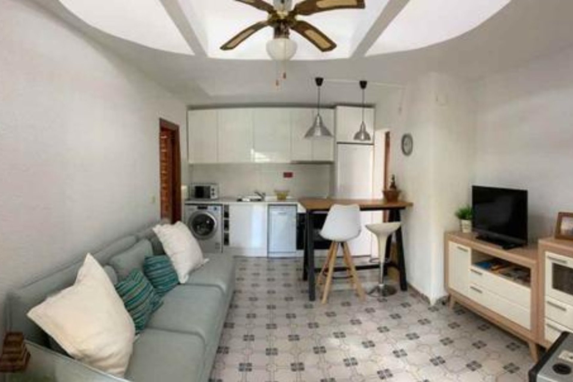 Segunda mano - Bungalow -
Las Mimosas - Inland