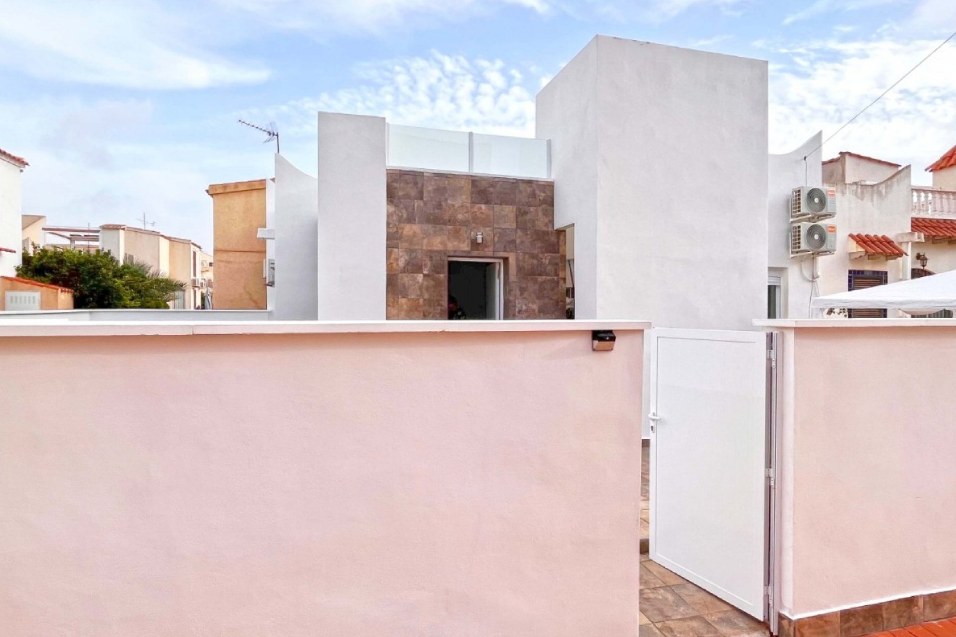 Segunda mano - Bungalow -
Orihuela Costa - Costa Blanca