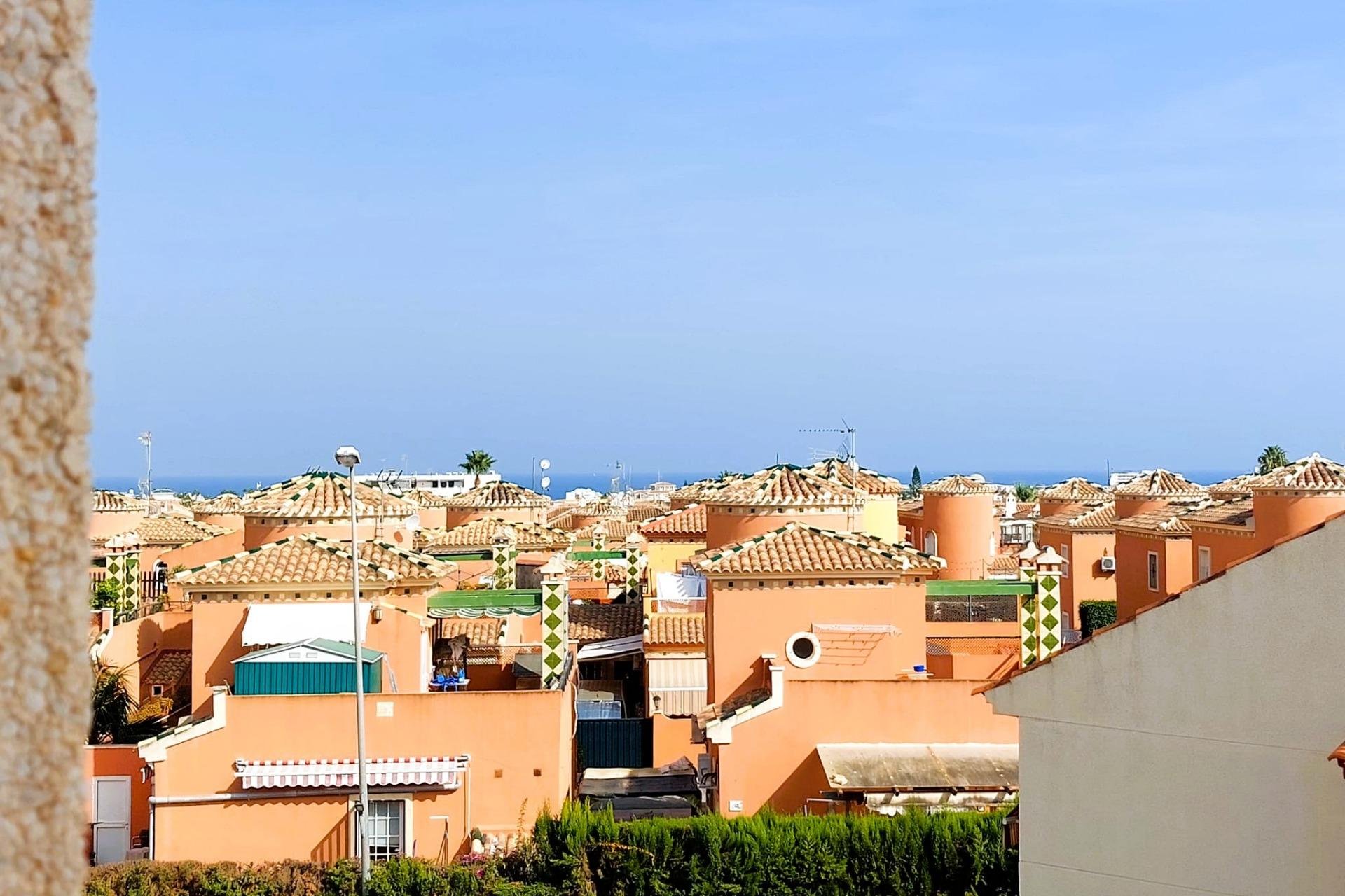 Segunda mano - Bungalow -
Orihuela Costa - Costa Blanca