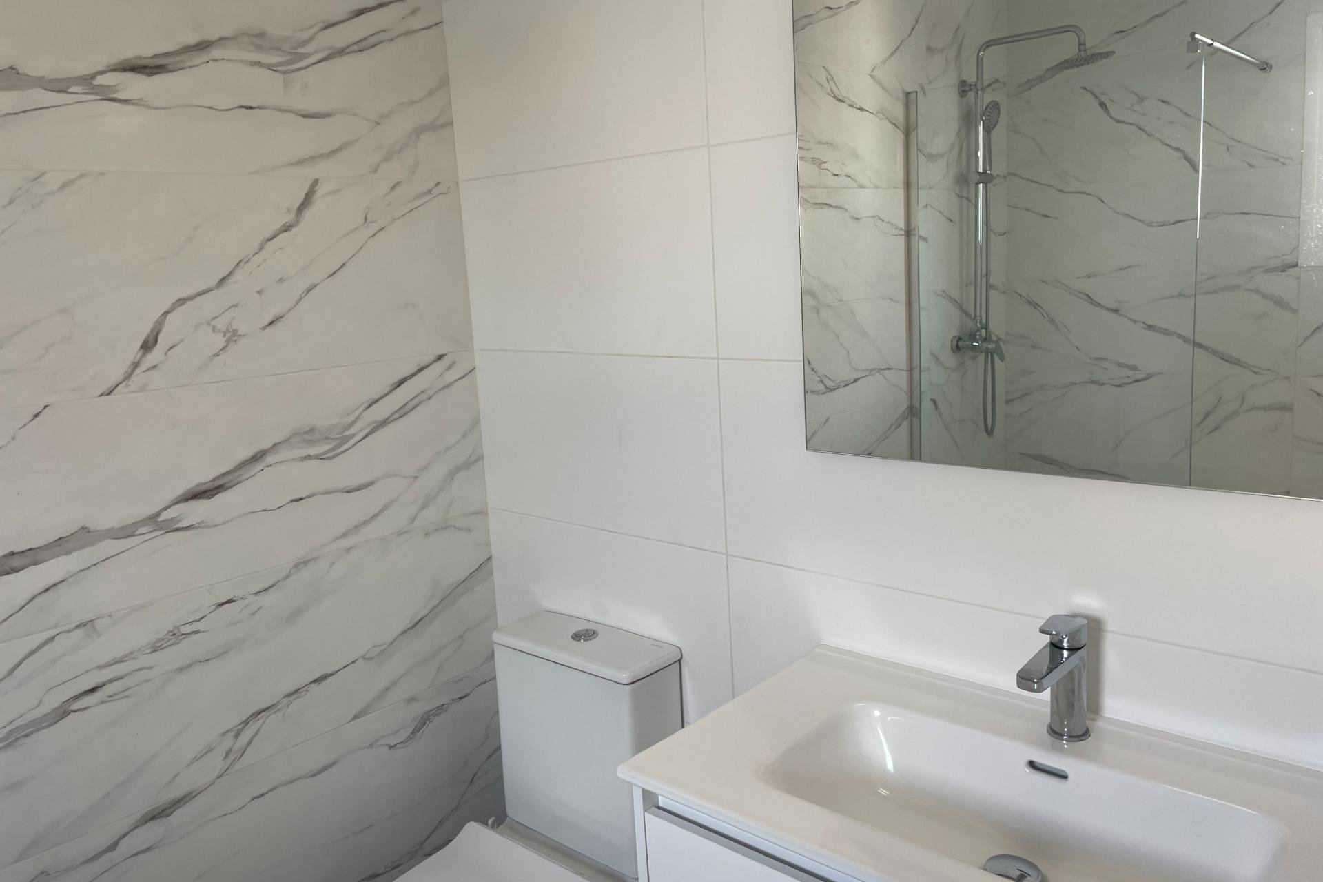 Segunda mano - Bungalow -
Orihuela Costa - La Regia