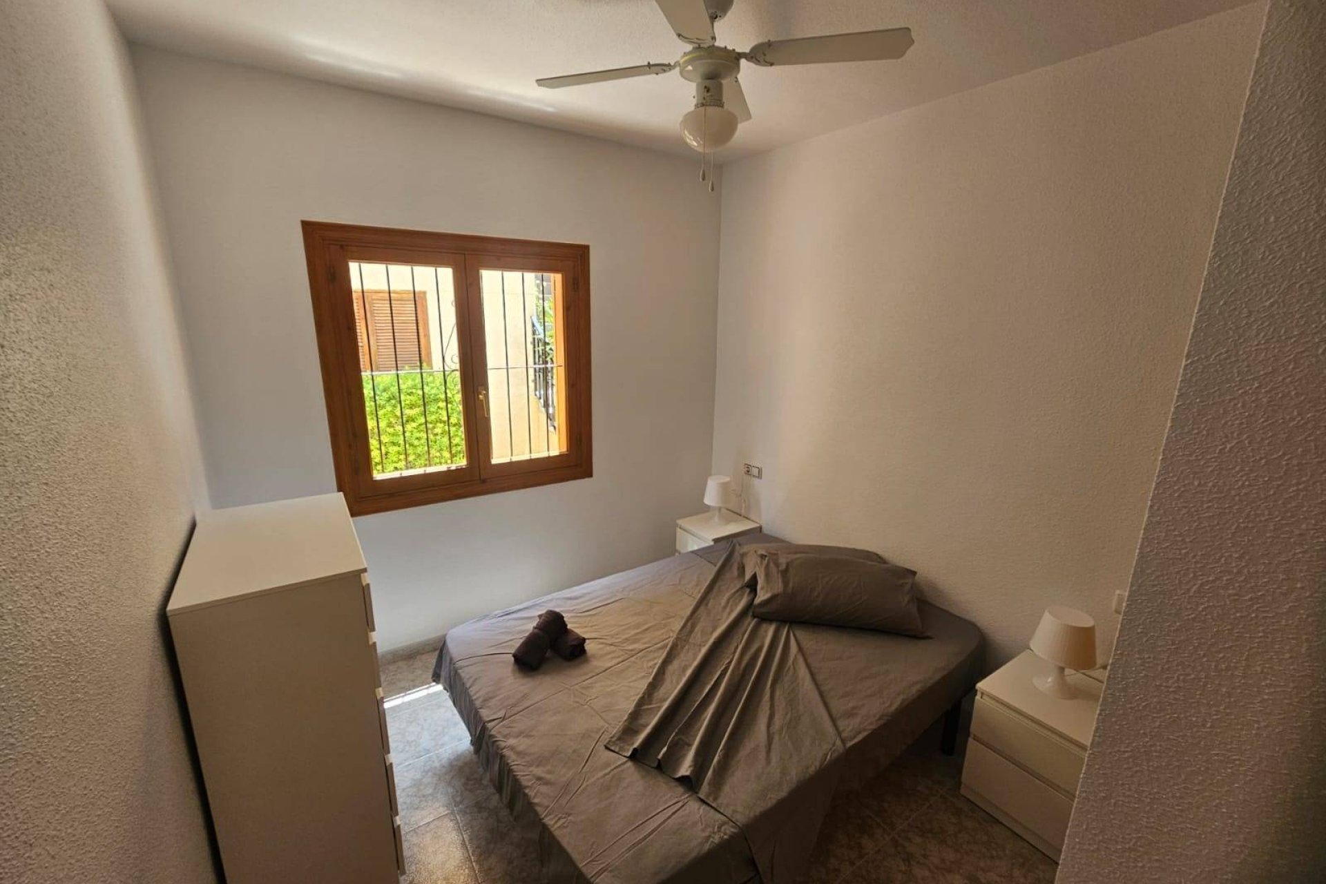 Segunda mano - Bungalow -
Orihuela Costa - La Zenia